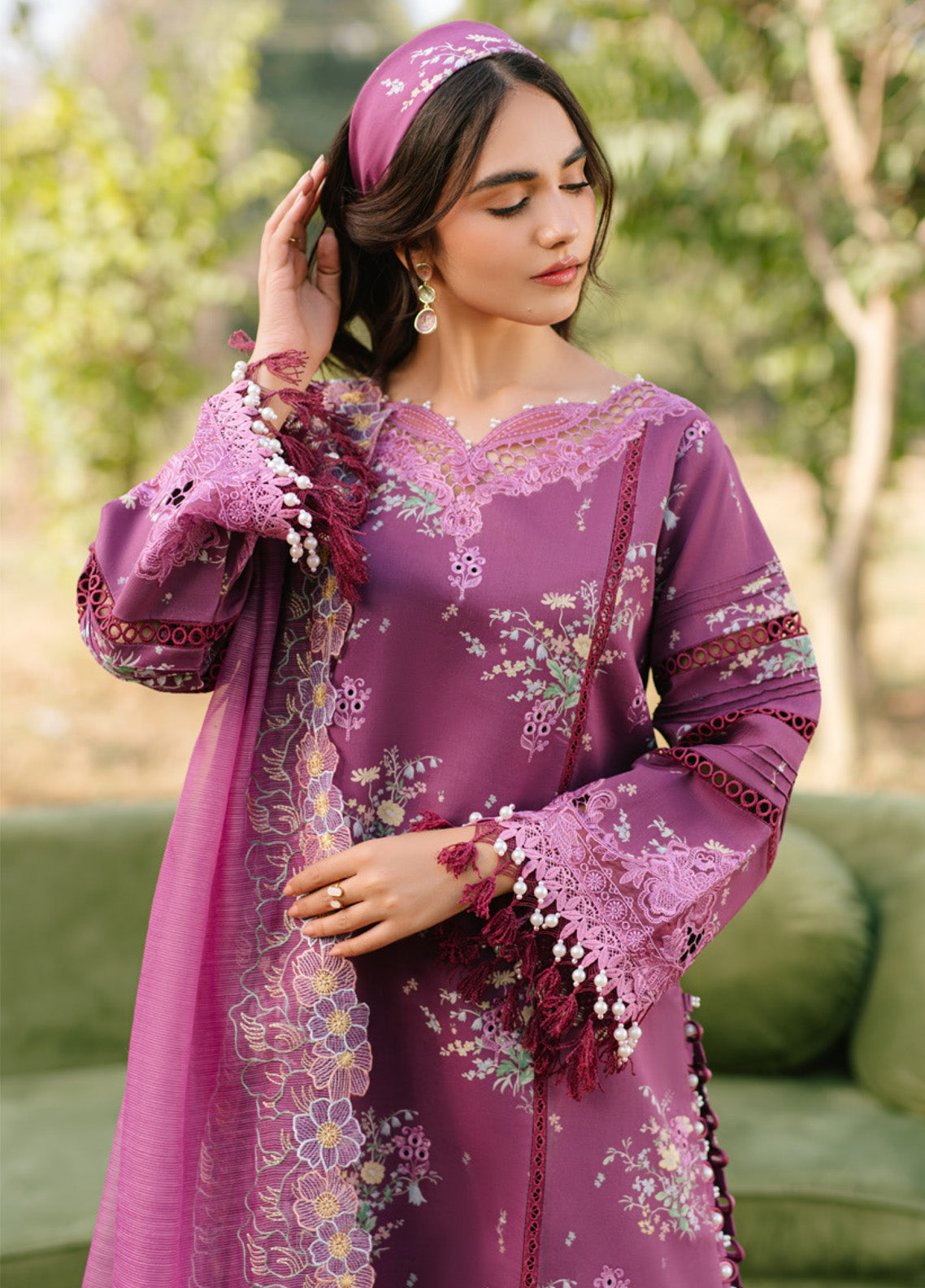 Ivy Bloom by Parishay Embroidered Lawn Suits Unstitched 3 Piece - PR25IB 13 Ivy Bloom by Parishay Embroidered Lawn Suits Unstitched 3 Piece - PR25IB 13