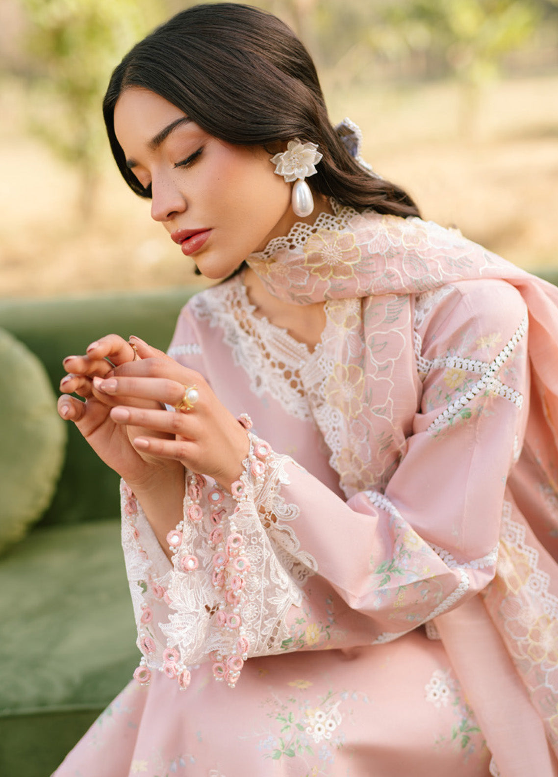 Ivy Bloom by Parishay Embroidered Lawn Suits Unstitched 3 Piece - PR25IB 14 Ivy Bloom by Parishay Embroidered Lawn Suits Unstitched 3 Piece - PR25IB 14