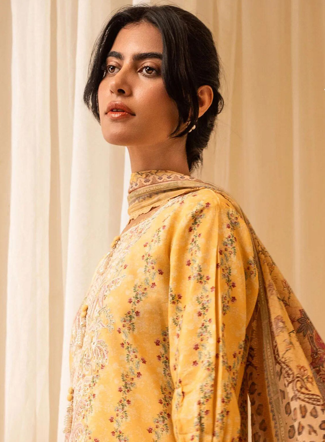 Izabel by Aabyaan Embroidered Linen Suit Unstitched 3 Piece - ABY24IZ AZ-07 ALARA Izabel by Aabyaan Embroidered Linen Suit Unstitched 3 Piece - ABY24IZ AZ-07 ALARA