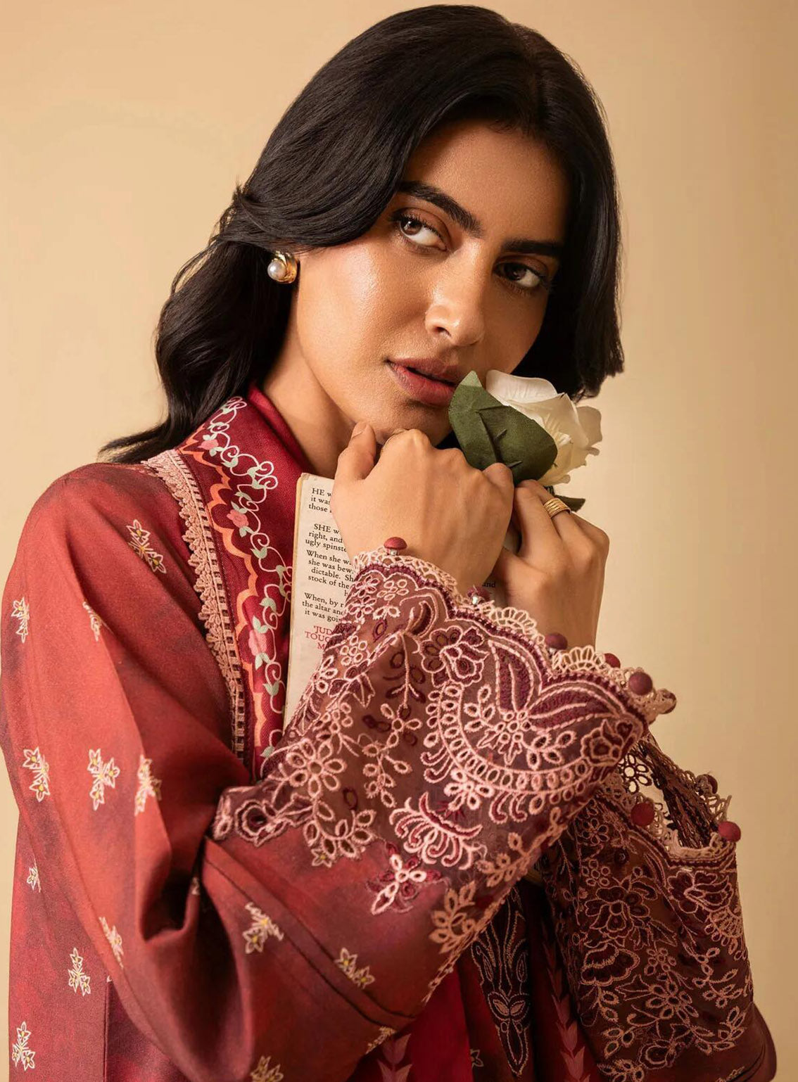 Izabel by Aabyaan Embroidered Linen Suit Unstitched 3 Piece - ABY24IZ AZ-09 TAHLIA Izabel by Aabyaan Embroidered Linen Suit Unstitched 3 Piece - ABY24IZ AZ-09 TAHLIA