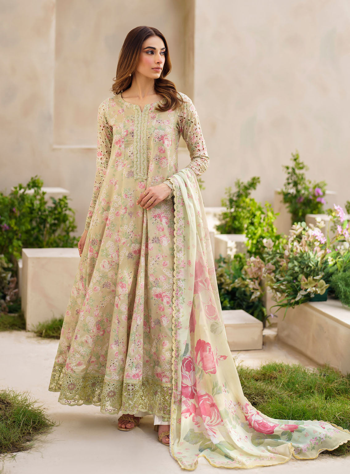 Iznik Embroidered Lawn Suits Unstitched 3 Piece - IZ24FL SFL-05 RADIANCE Iznik Embroidered Lawn Suits Unstitched 3 Piece - IZ24FL SFL-05 RADIANCE