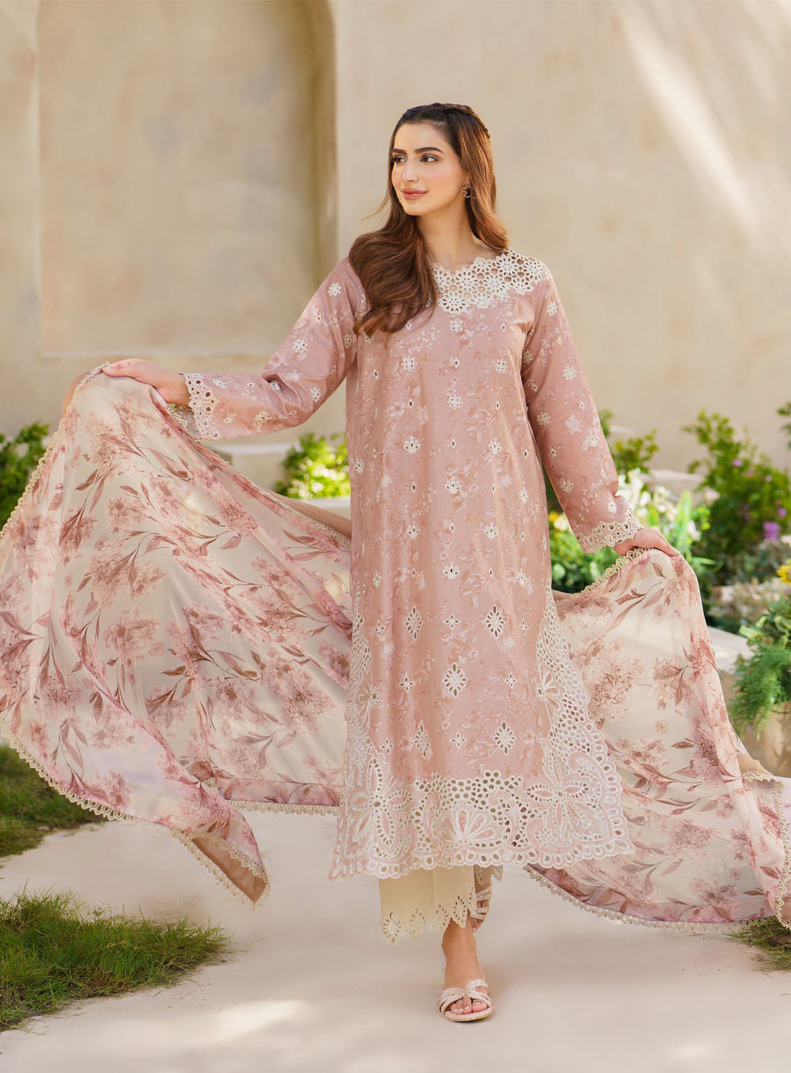 Iznik Embroidered Lawn Suits Unstitched 3 Piece - IZ24FL SFL-11 BLISS Iznik Embroidered Lawn Suits Unstitched 3 Piece - IZ24FL SFL-11 BLISS