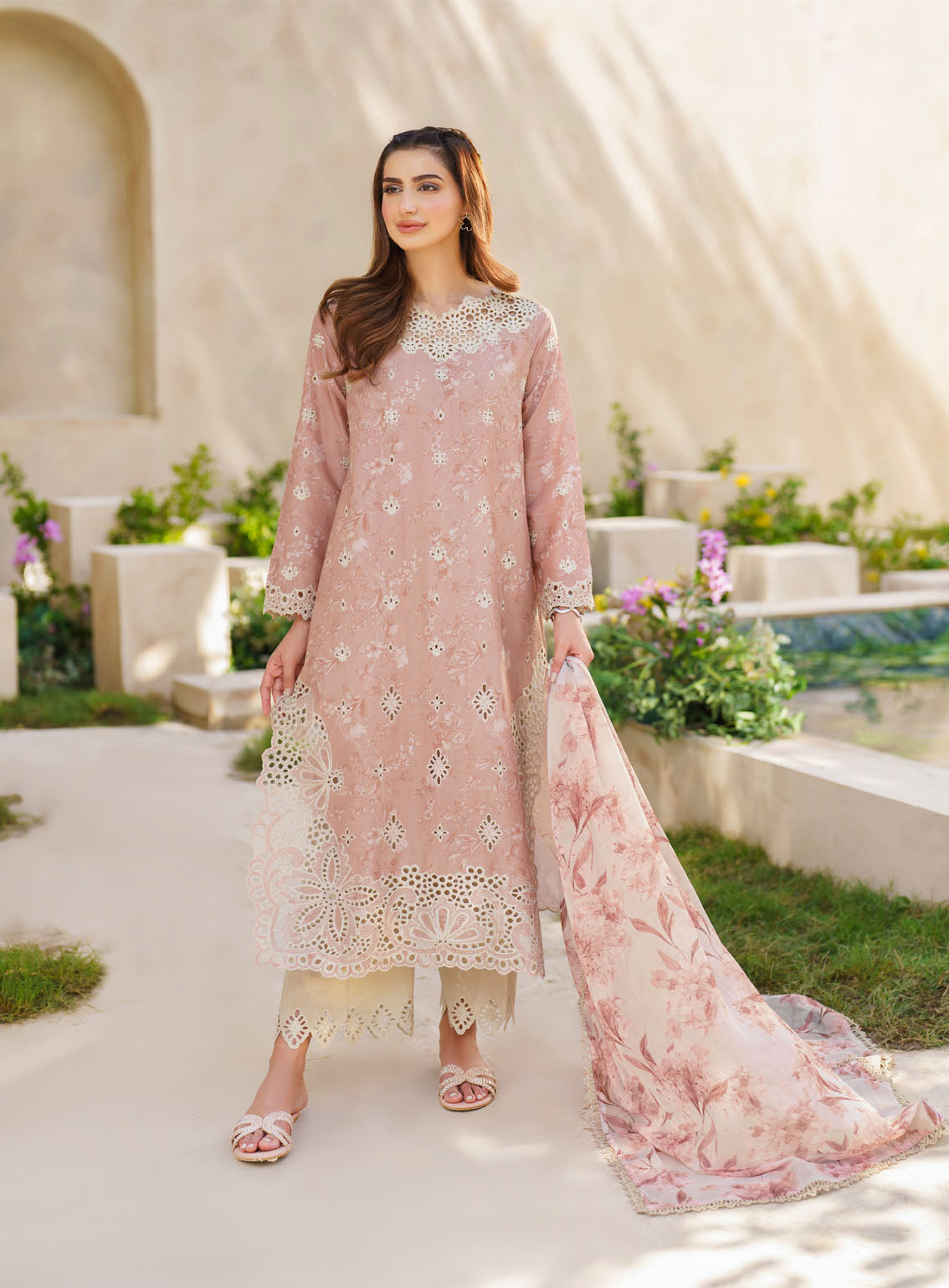 Iznik Embroidered Lawn Suits Unstitched 3 Piece - IZ24FL SFL-11 BLISS Iznik Embroidered Lawn Suits Unstitched 3 Piece - IZ24FL SFL-11 BLISS