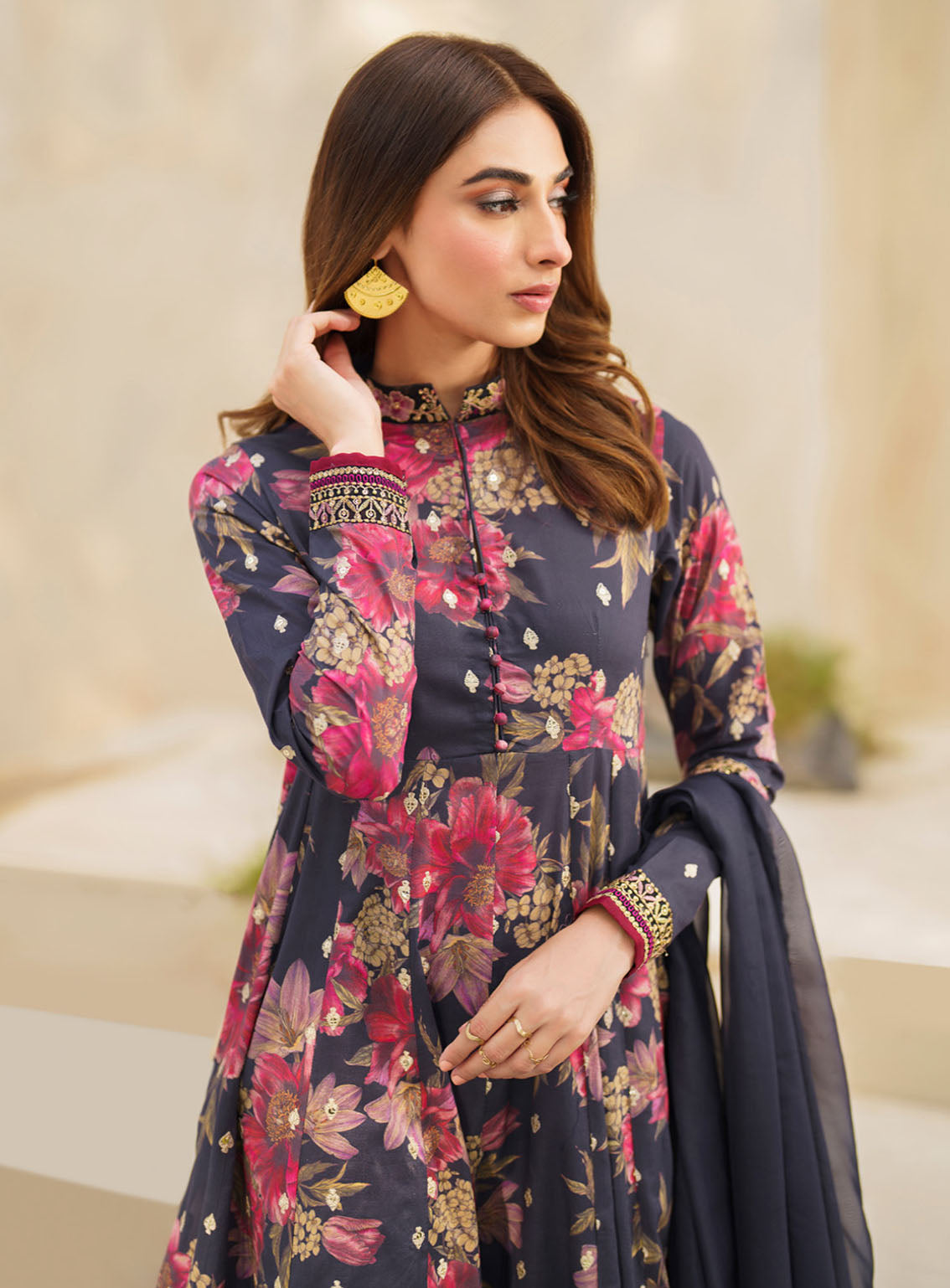 Iznik Embroidered Lawn Suits Unstitched 3 Piece - IZ24FL SFL-12 RESPLENDENCE Iznik Embroidered Lawn Suits Unstitched 3 Piece - IZ24FL SFL-12 RESPLENDENCE