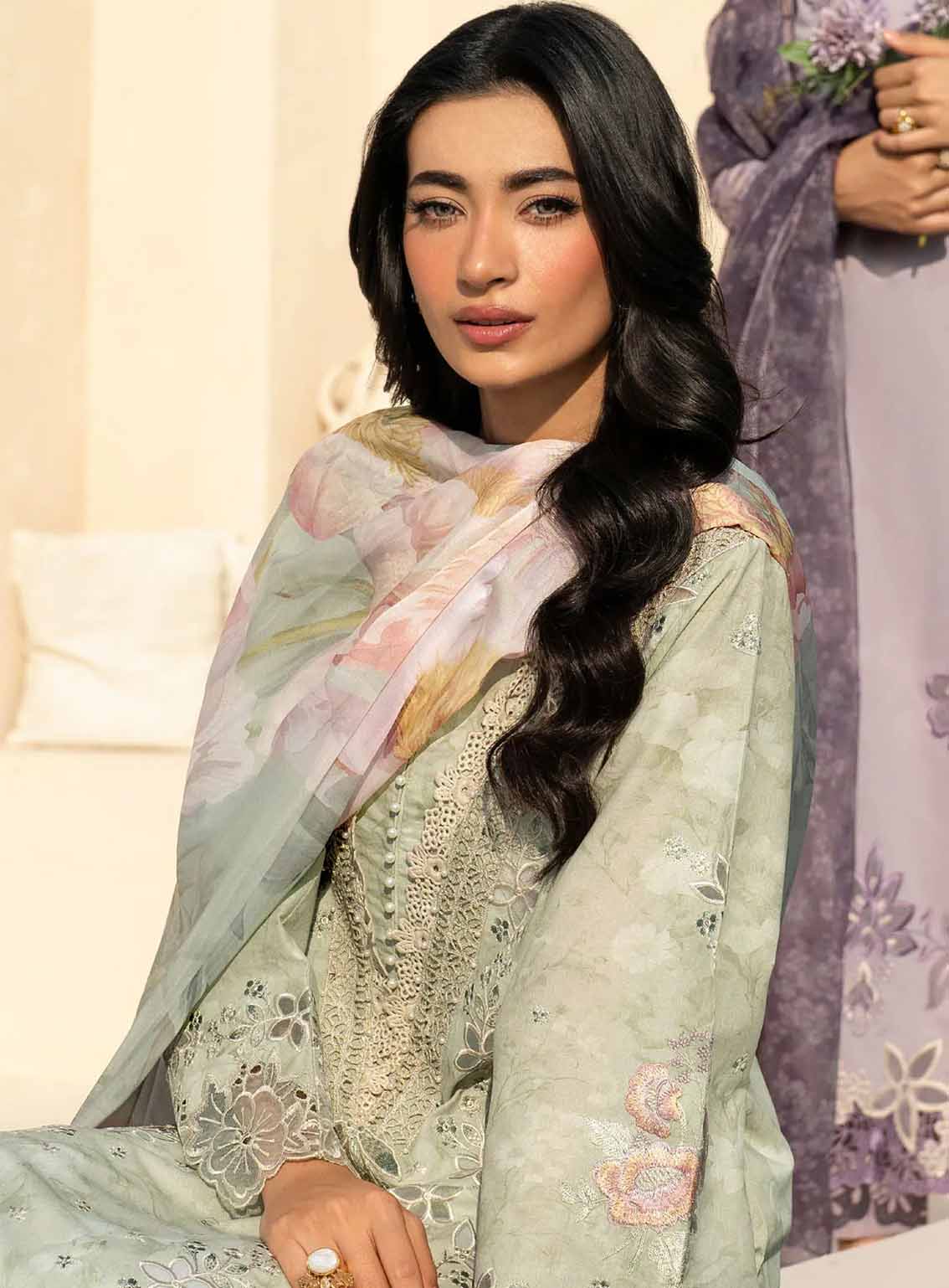 Iznik Embroidered Lawn Suits Unstitched 3 Piece - IZ25EE EFL-07 Iznik Embroidered Lawn Suits Unstitched 3 Piece - IZ25EE EFL-07