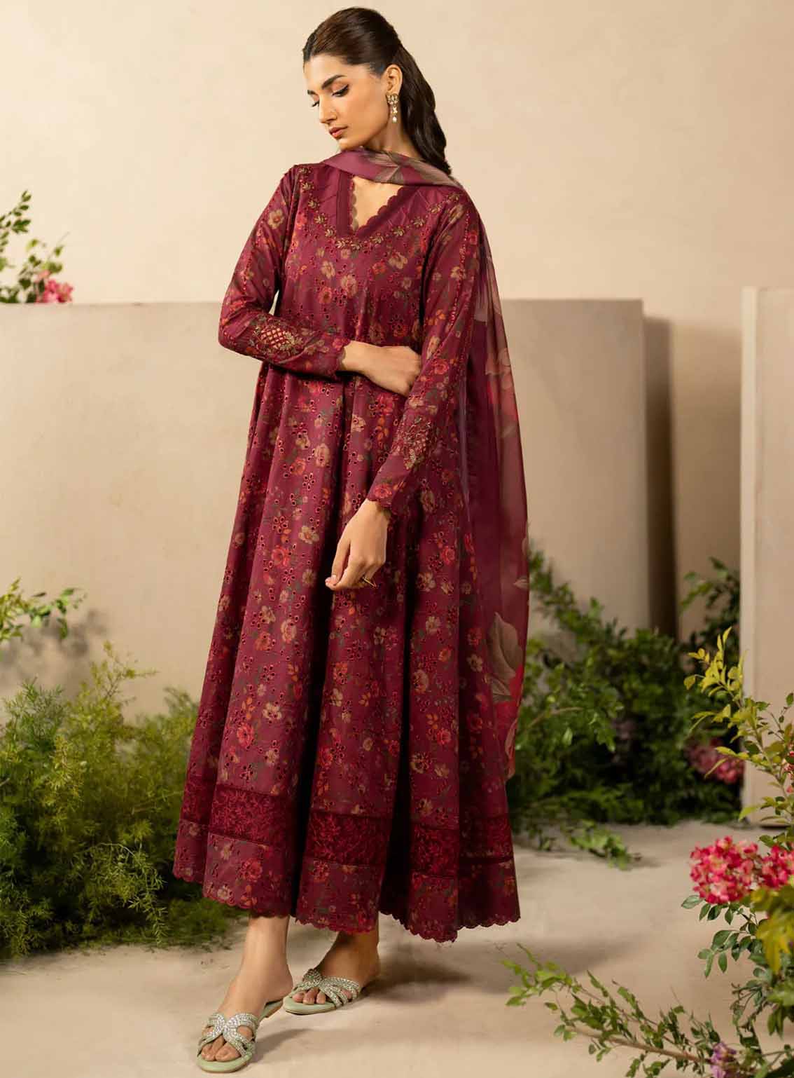 Iznik Embroidered Lawn Suits Unstitched 3 Piece - IZ25EE EFL-10 Iznik Embroidered Lawn Suits Unstitched 3 Piece - IZ25EE EFL-10