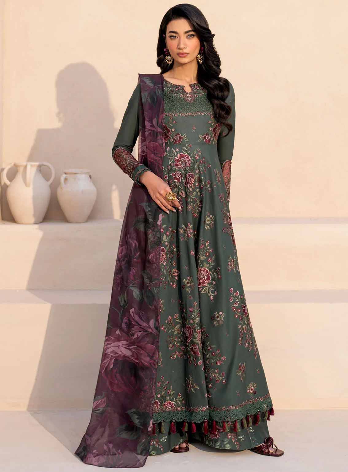 Iznik Embroidered Lawn Suits Unstitched 3 Piece - IZ25EE EFL-11 Iznik Embroidered Lawn Suits Unstitched 3 Piece - IZ25EE EFL-11