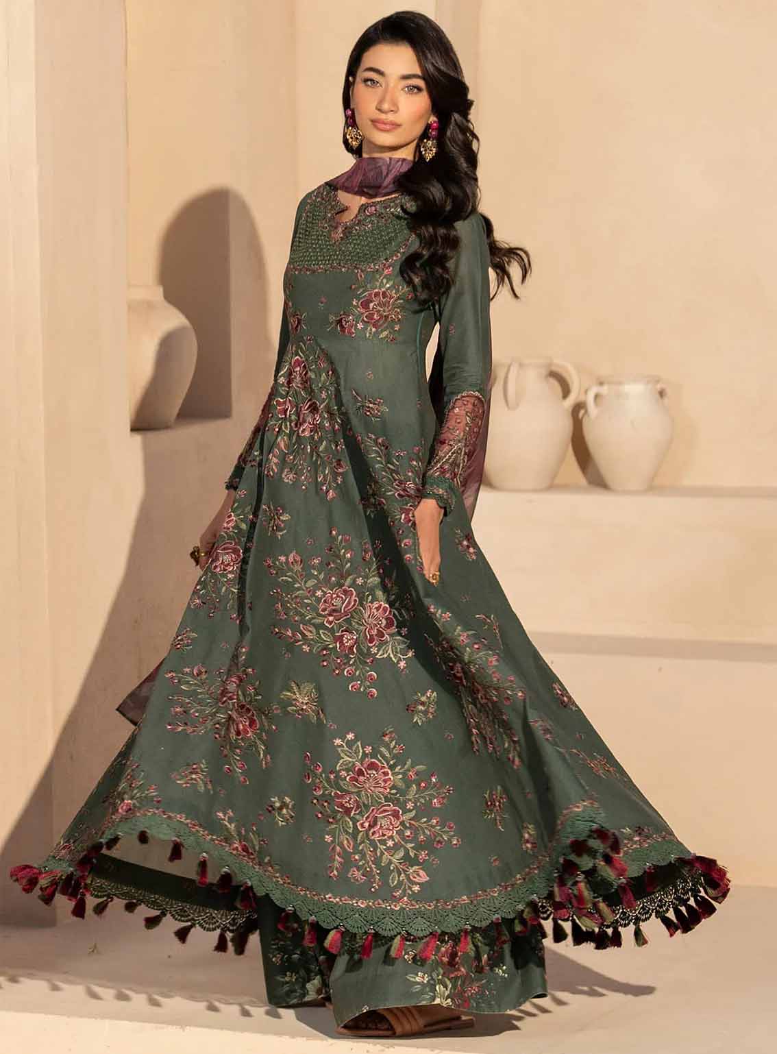 Iznik Embroidered Lawn Suits Unstitched 3 Piece - IZ25EE EFL-11 Iznik Embroidered Lawn Suits Unstitched 3 Piece - IZ25EE EFL-11