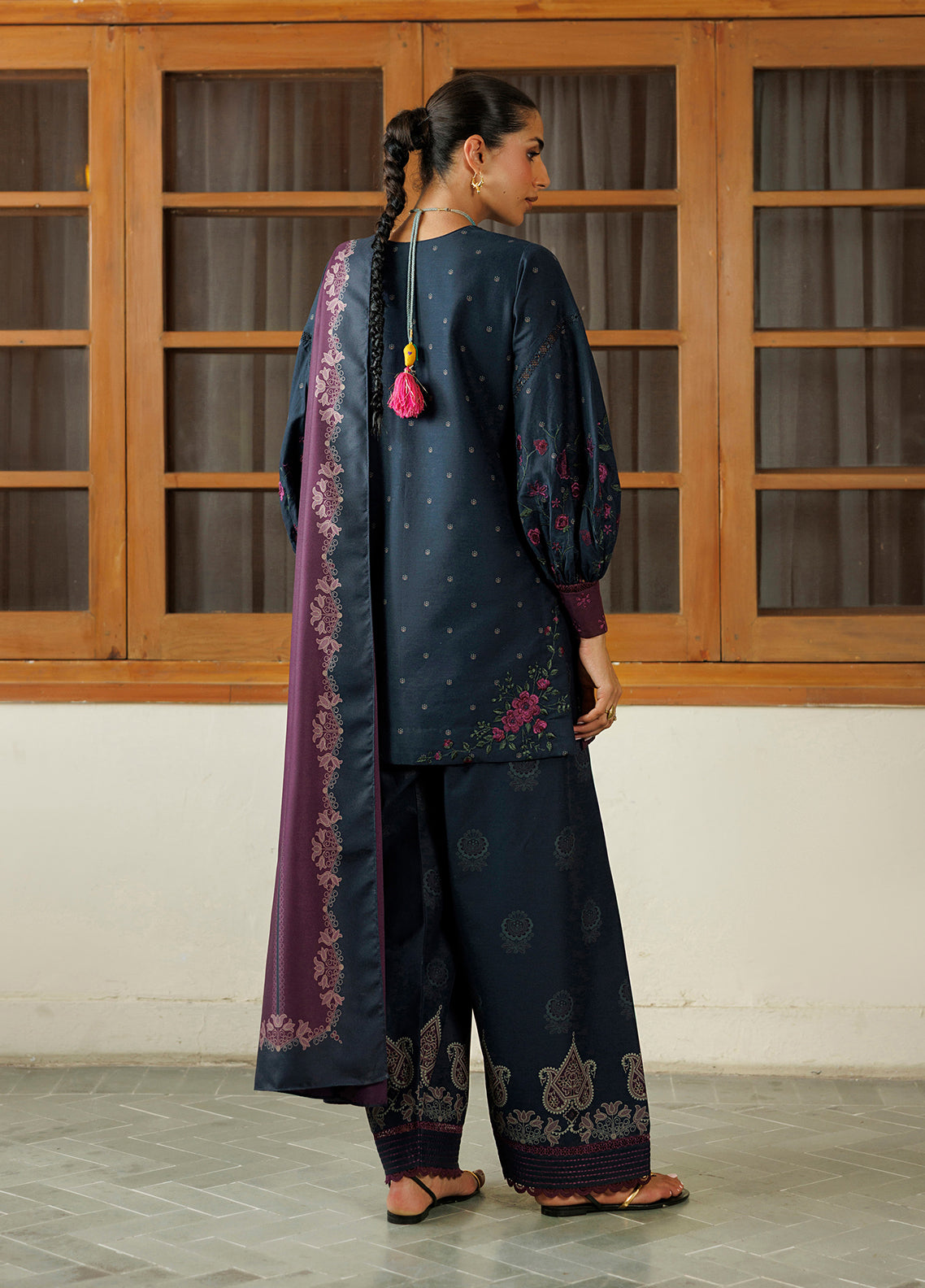 Iznik Embroidered Viscose Linen 3 Piece Unstitched Suit IZ26PFV D-IPF-26 Iznik Embroidered Viscose Linen 3 Piece Unstitched Suit IZ26PFV D-IPF-26