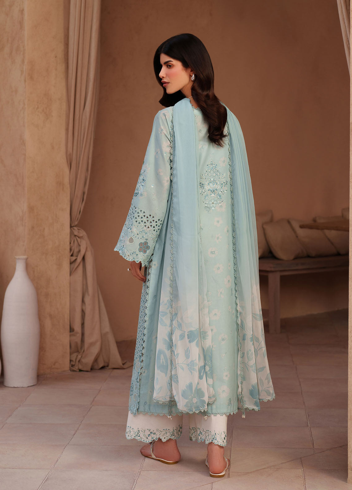 Iznik Festive Embroidered Lawn 3 Piece Unstitched Suit IZ26EEL D-EL-05 Iznik Festive Embroidered Lawn 3 Piece Unstitched Suit IZ26EEL D-EL-05
