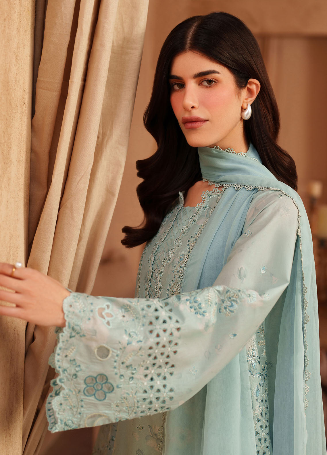 Iznik Festive Embroidered Lawn 3 Piece Unstitched Suit IZ26EEL D-EL-05 Iznik Festive Embroidered Lawn 3 Piece Unstitched Suit IZ26EEL D-EL-05