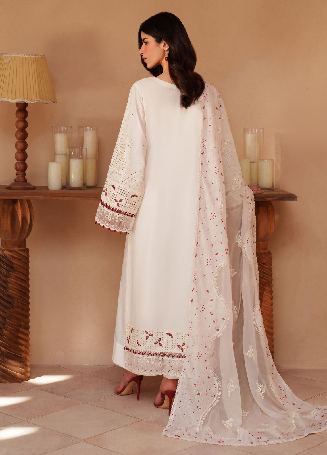 Iznik Festive Embroidered Lawn 3 Piece Unstitched Suit IZ26EEL D-EL-06 Iznik Festive Embroidered Lawn 3 Piece Unstitched Suit IZ26EEL D-EL-06