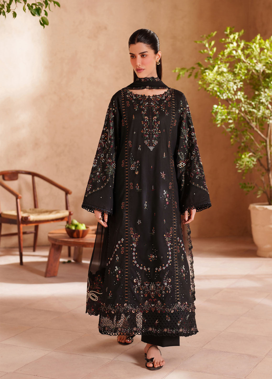 Iznik Festive Embroidered Lawn 3 Piece Unstitched Suit IZ26EEL D-EL-07 Iznik Festive Embroidered Lawn 3 Piece Unstitched Suit IZ26EEL D-EL-07