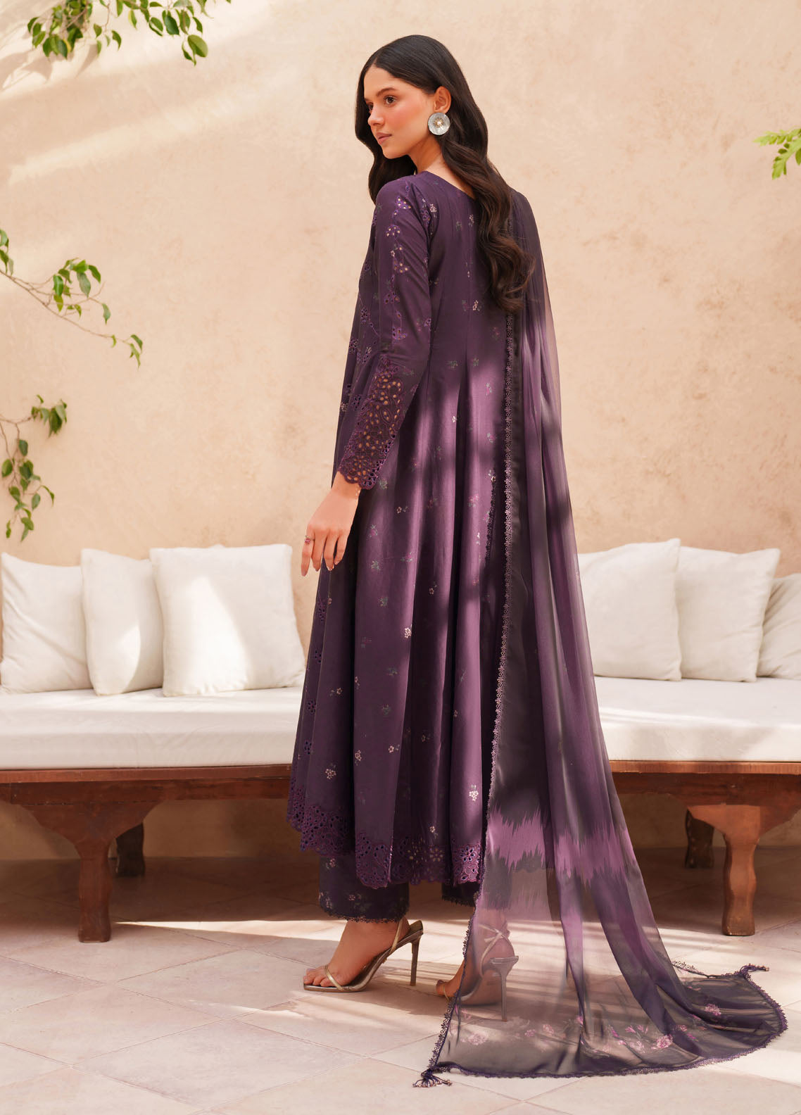 Iznik Festive Embroidered Lawn 3 Piece Unstitched Suit IZ26EEL D-EL-08 Iznik Festive Embroidered Lawn 3 Piece Unstitched Suit IZ26EEL D-EL-08