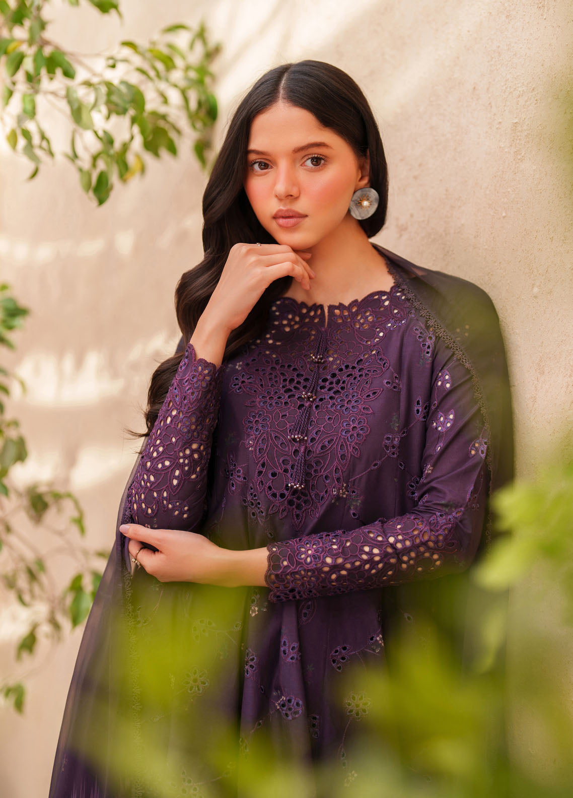 Iznik Festive Embroidered Lawn 3 Piece Unstitched Suit IZ26EEL D-EL-08 Iznik Festive Embroidered Lawn 3 Piece Unstitched Suit IZ26EEL D-EL-08