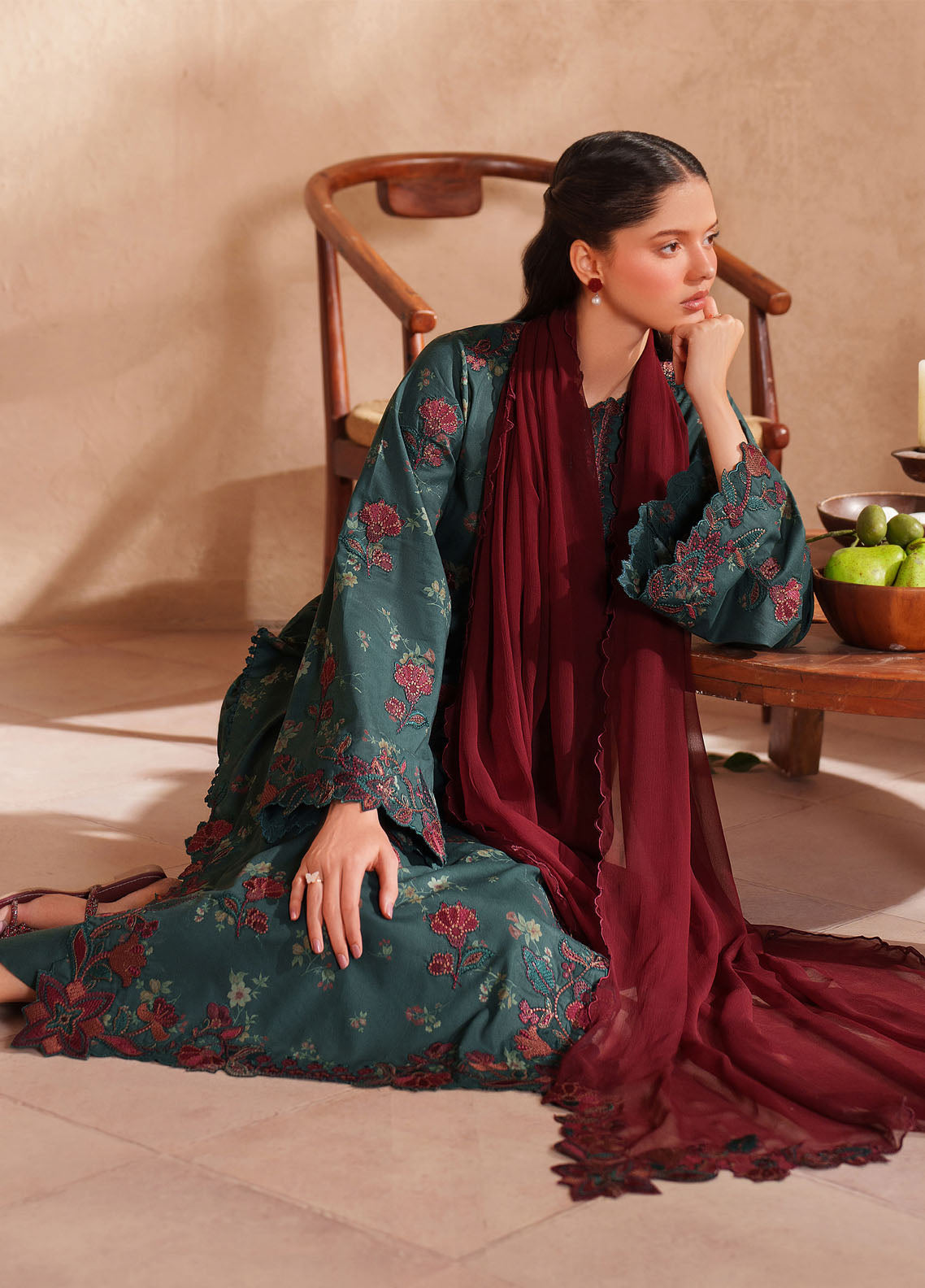 Iznik Festive Embroidered Lawn 3 Piece Unstitched Suit IZ26EEL D-EL-11 Iznik Festive Embroidered Lawn 3 Piece Unstitched Suit IZ26EEL D-EL-11