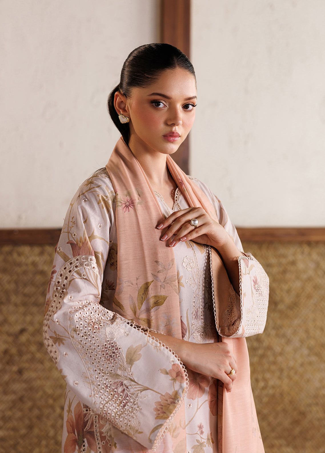 Iznik Festive Embroidered Lawn 3 Piece Unstitched Suit IZ26FL D-IBE-05 Iznik Festive Embroidered Lawn 3 Piece Unstitched Suit IZ26FL D-IBE-05
