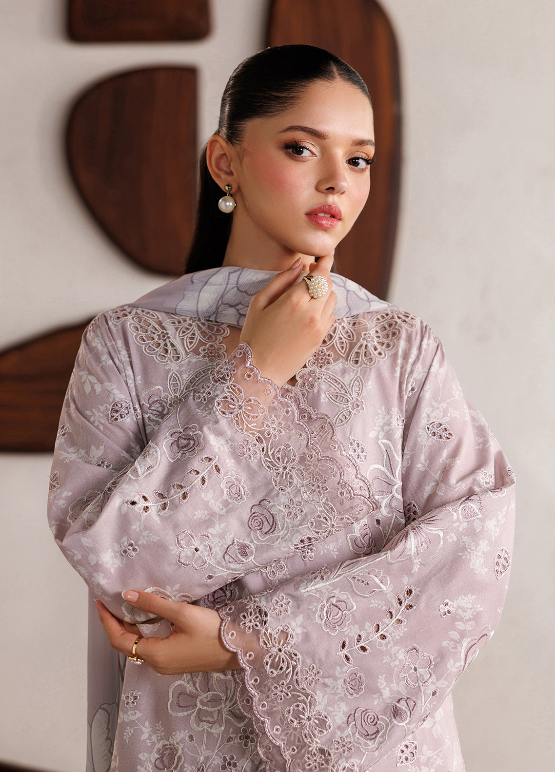Iznik Festive Embroidered Lawn 3 Piece Unstitched Suit IZ26FL D-IBE-07 Iznik Festive Embroidered Lawn 3 Piece Unstitched Suit IZ26FL D-IBE-07