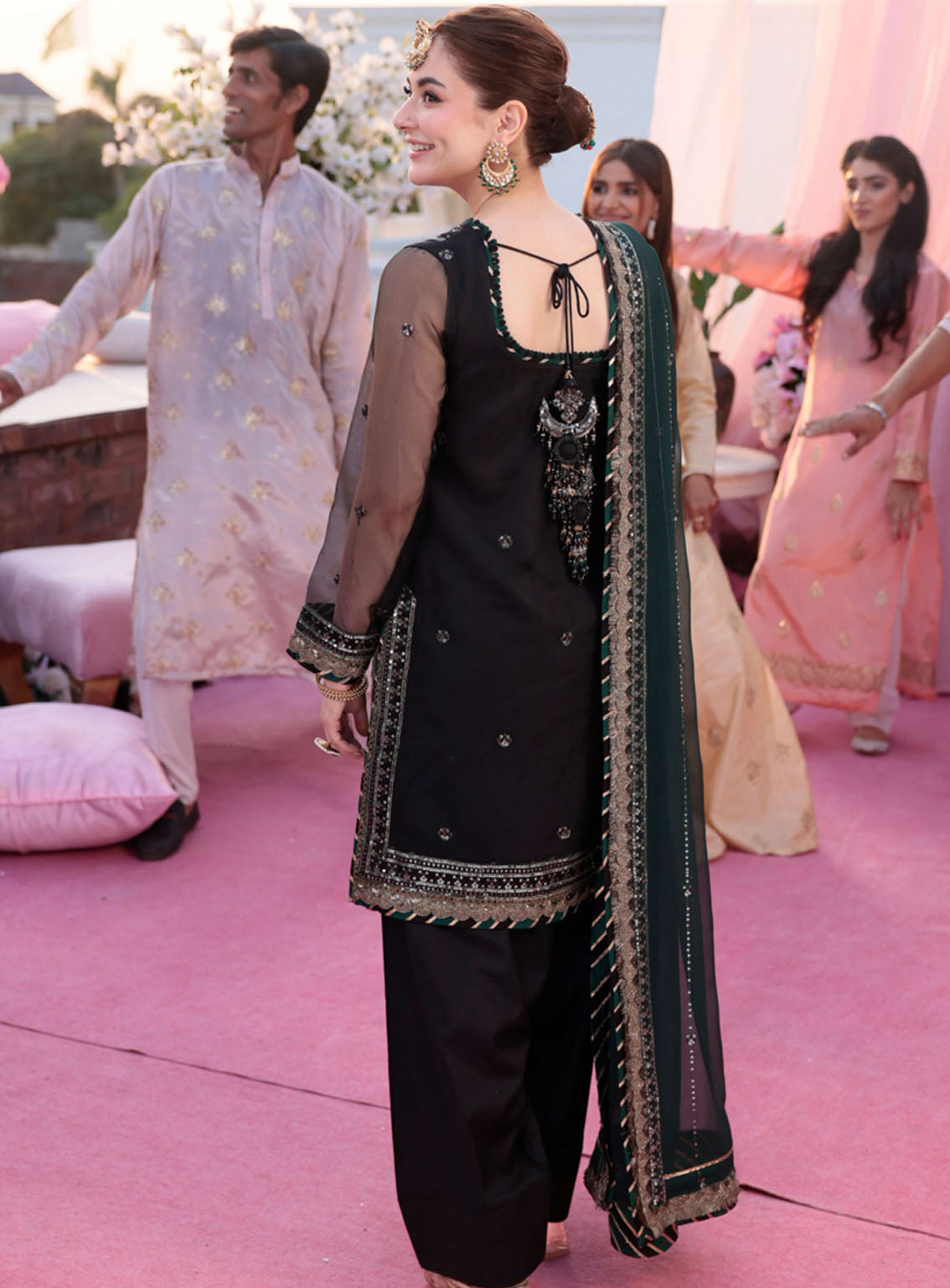 Jag Mag By Asim Jofa Embroidered Organza Suits Unstitched 3 Piece - AJ24JM AJMJ-12 Jag Mag By Asim Jofa Embroidered Organza Suits Unstitched 3 Piece - AJ24JM AJMJ-12