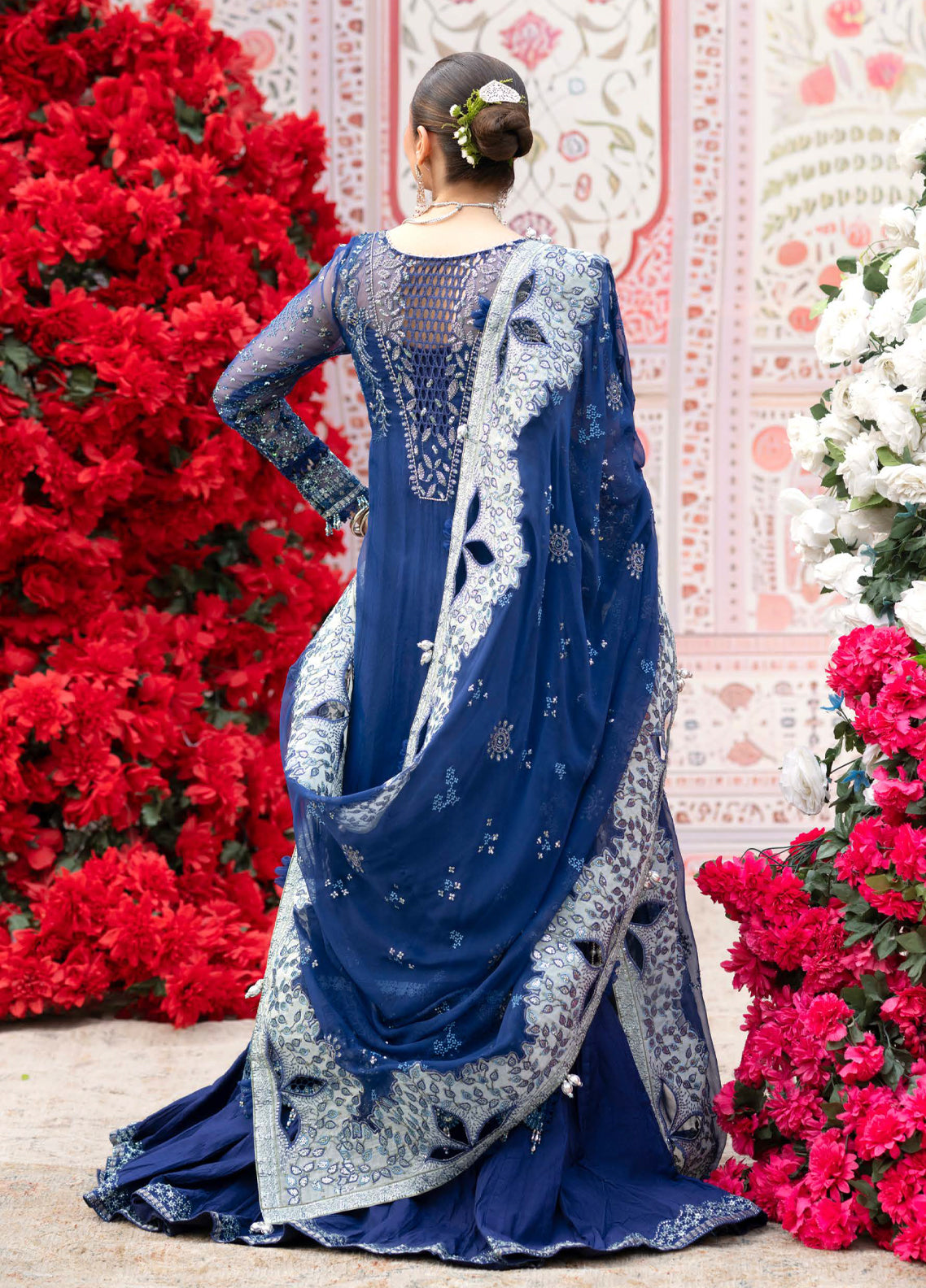 Jhoomro By Nureh Luxury Embroidered Organza 3 Piece Unstitched Suit NU26JLF D-NL-99 MIA Jhoomro By Nureh Luxury Embroidered Organza 3 Piece Unstitched Suit NU26JLF D-NL-99 MIA