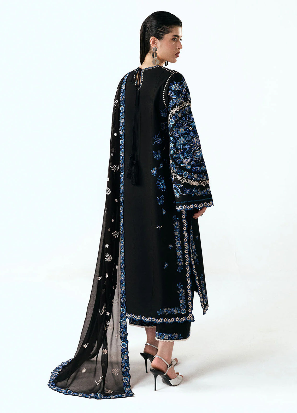 Jugnu Eid Luxury Embroidered Cotton 3 Piece Unstitched Suit JL26ELE3 D-ARI Jugnu Eid Luxury Embroidered Cotton 3 Piece Unstitched Suit JL26ELE3 D-ARI