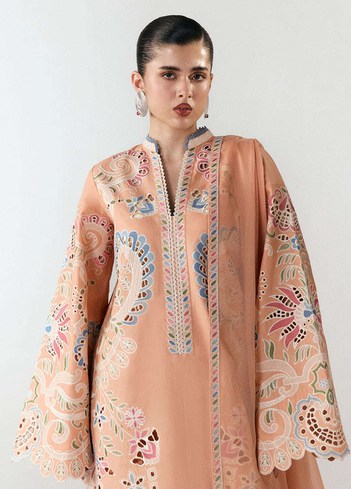 Jugnu Eid Luxury Embroidered Cotton 3 Piece Unstitched Suit JL26ELE3 D-NILA Jugnu Eid Luxury Embroidered Cotton 3 Piece Unstitched Suit JL26ELE3 D-NILA