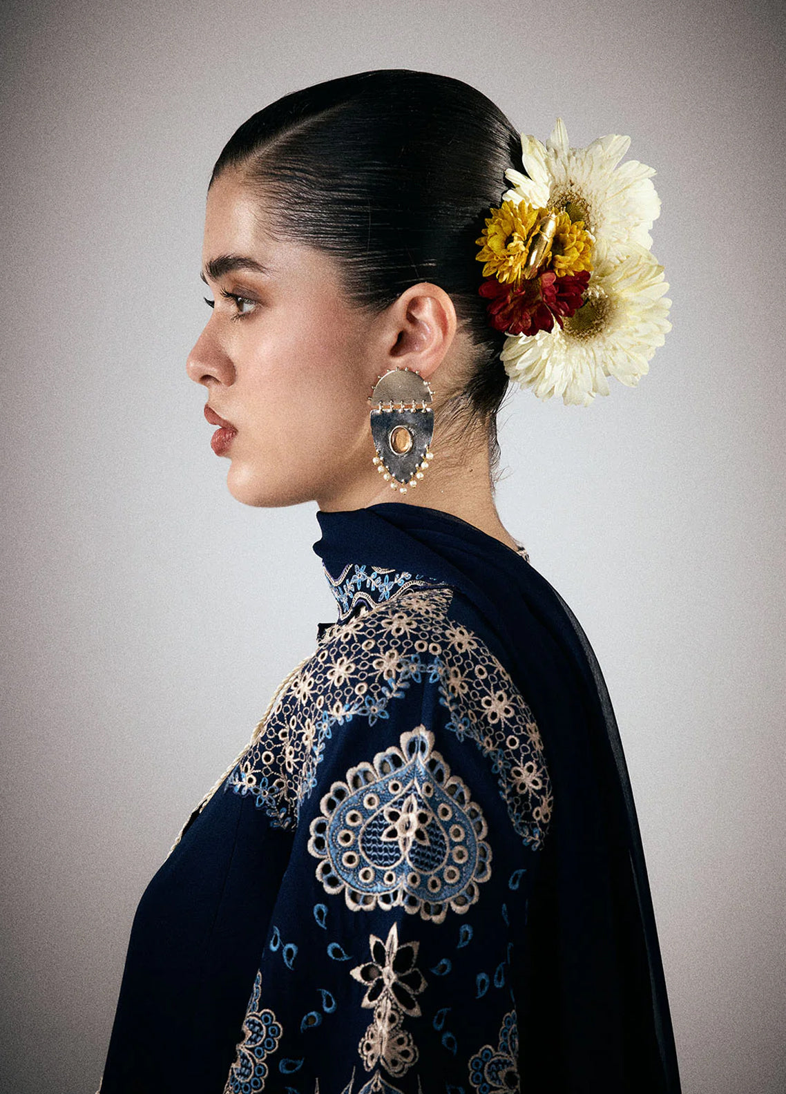 Jugnu Eid Luxury Embroidered Cotton 3 Piece Unstitched Suit JL26ELE3 D-TIVA Jugnu Eid Luxury Embroidered Cotton 3 Piece Unstitched Suit JL26ELE3 D-TIVA