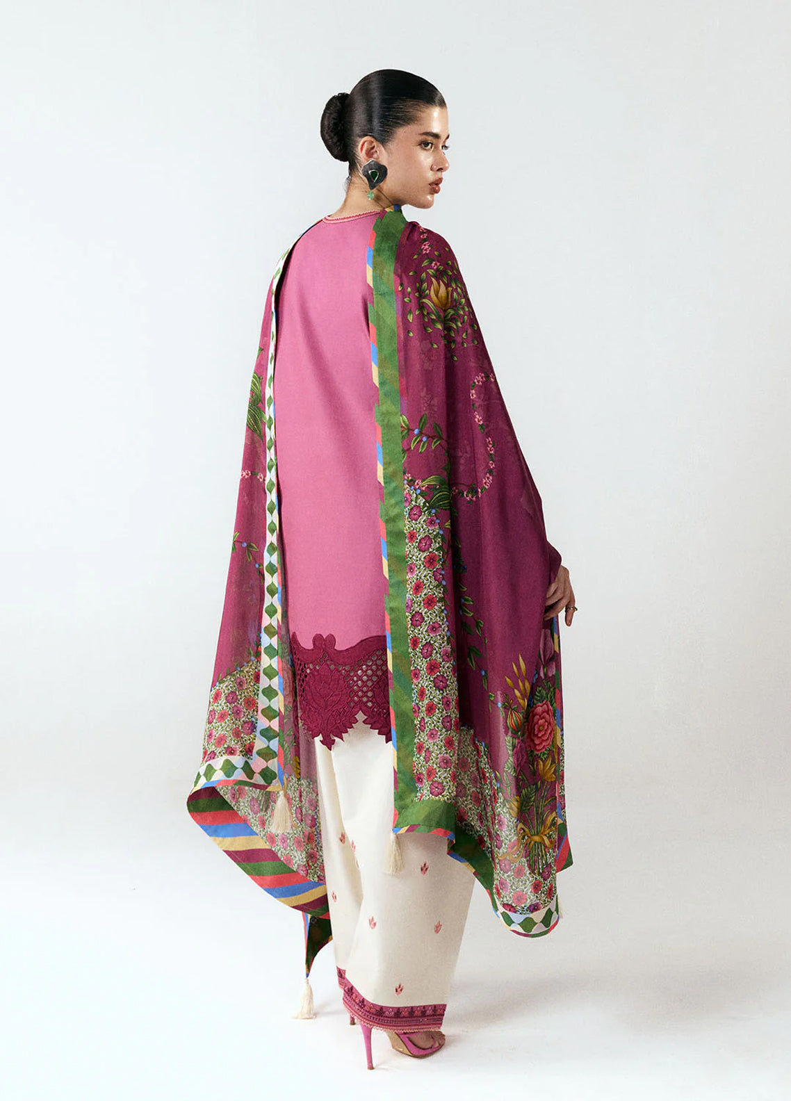 Jugnu Eid Luxury Embroidered Cotton 3 Piece Unstitched Suit JL26ELE3 D-YAWI Jugnu Eid Luxury Embroidered Cotton 3 Piece Unstitched Suit JL26ELE3 D-YAWI