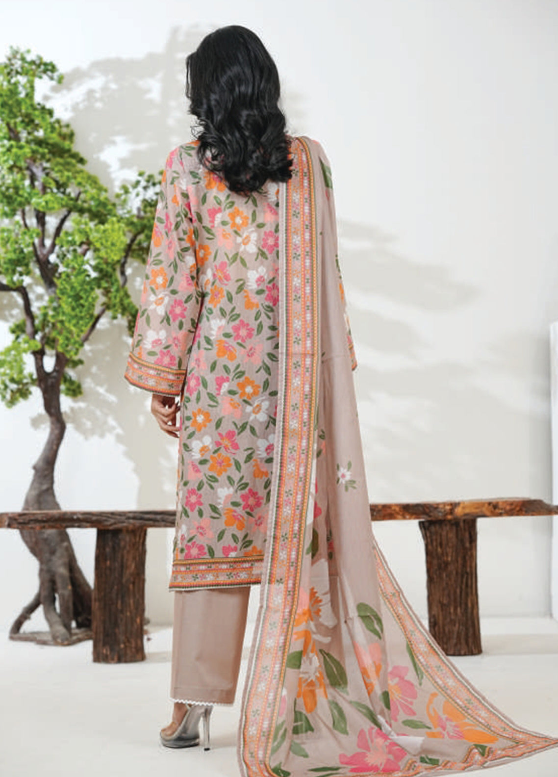 Kainat By Aizal Printed Lawn 3 Piece Stitched Suit AL26KPV3 D-751 Kainat By Aizal Printed Lawn 3 Piece Stitched Suit AL26KPV3 D-751