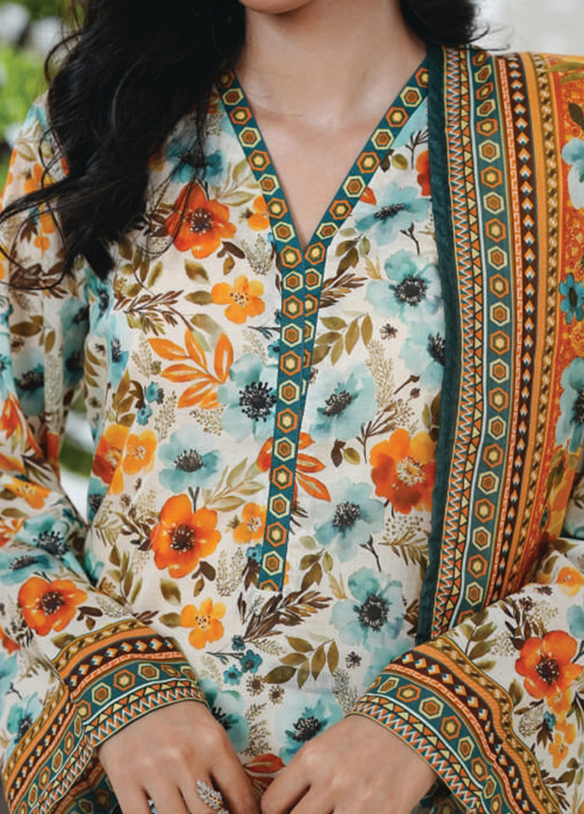 Kainat By Aizal Printed Lawn 3 Piece Stitched Suit AL26KPV3 D-775 Kainat By Aizal Printed Lawn 3 Piece Stitched Suit AL26KPV3 D-775