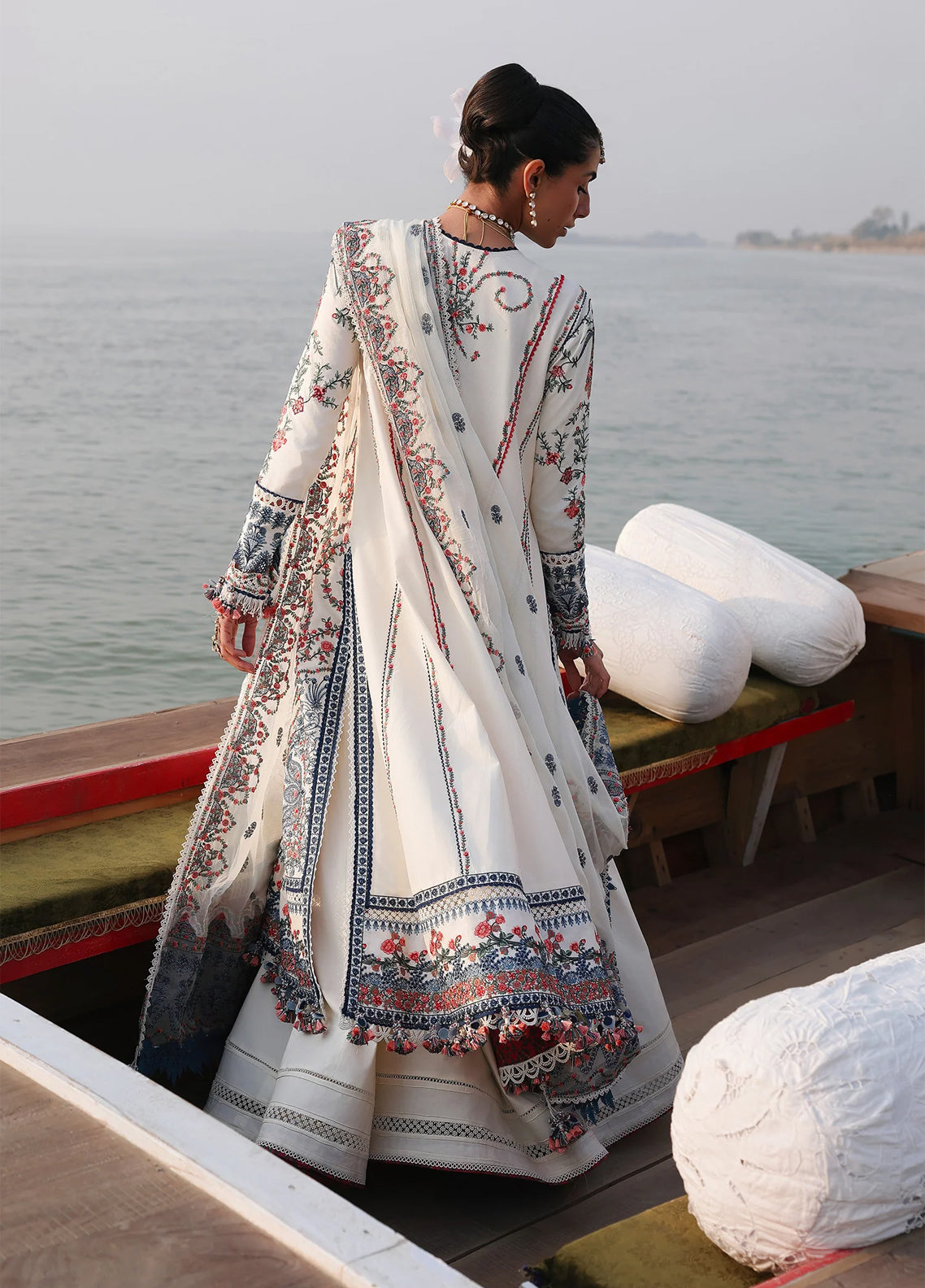 Kalabagh By Hussain Rehar Luxury Embroidered Lawn 3 Piece Unstitched Suit HR26KB D-04 YUKI Kalabagh By Hussain Rehar Luxury Embroidered Lawn 3 Piece Unstitched Suit HR26KB D-04 YUKI