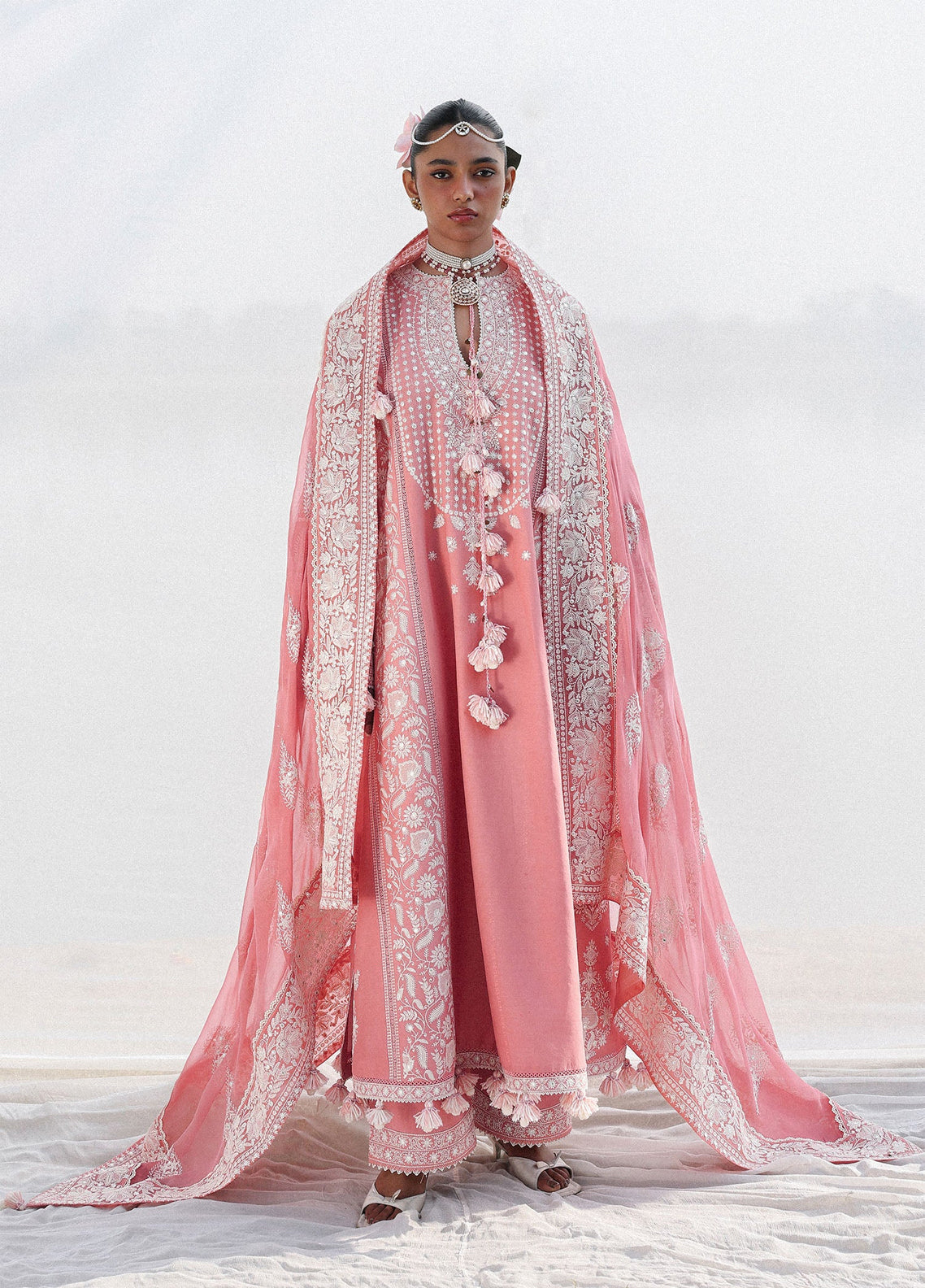 Kalabagh By Hussain Rehar Luxury Embroidered Lawn 3 Piece Unstitched Suit HR26KB D-10 SORTI Kalabagh By Hussain Rehar Luxury Embroidered Lawn 3 Piece Unstitched Suit HR26KB D-10 SORTI