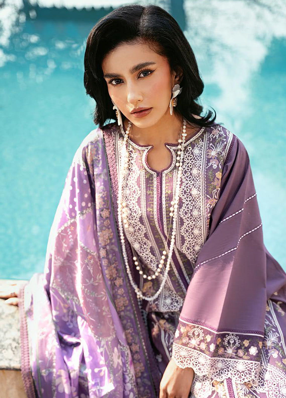 Kayra by Bin Ilyas Embroidered Lawn Suits Unstitched 3 Piece - BI25KL 311A Kayra by Bin Ilyas Embroidered Lawn Suits Unstitched 3 Piece - BI25KL 311A