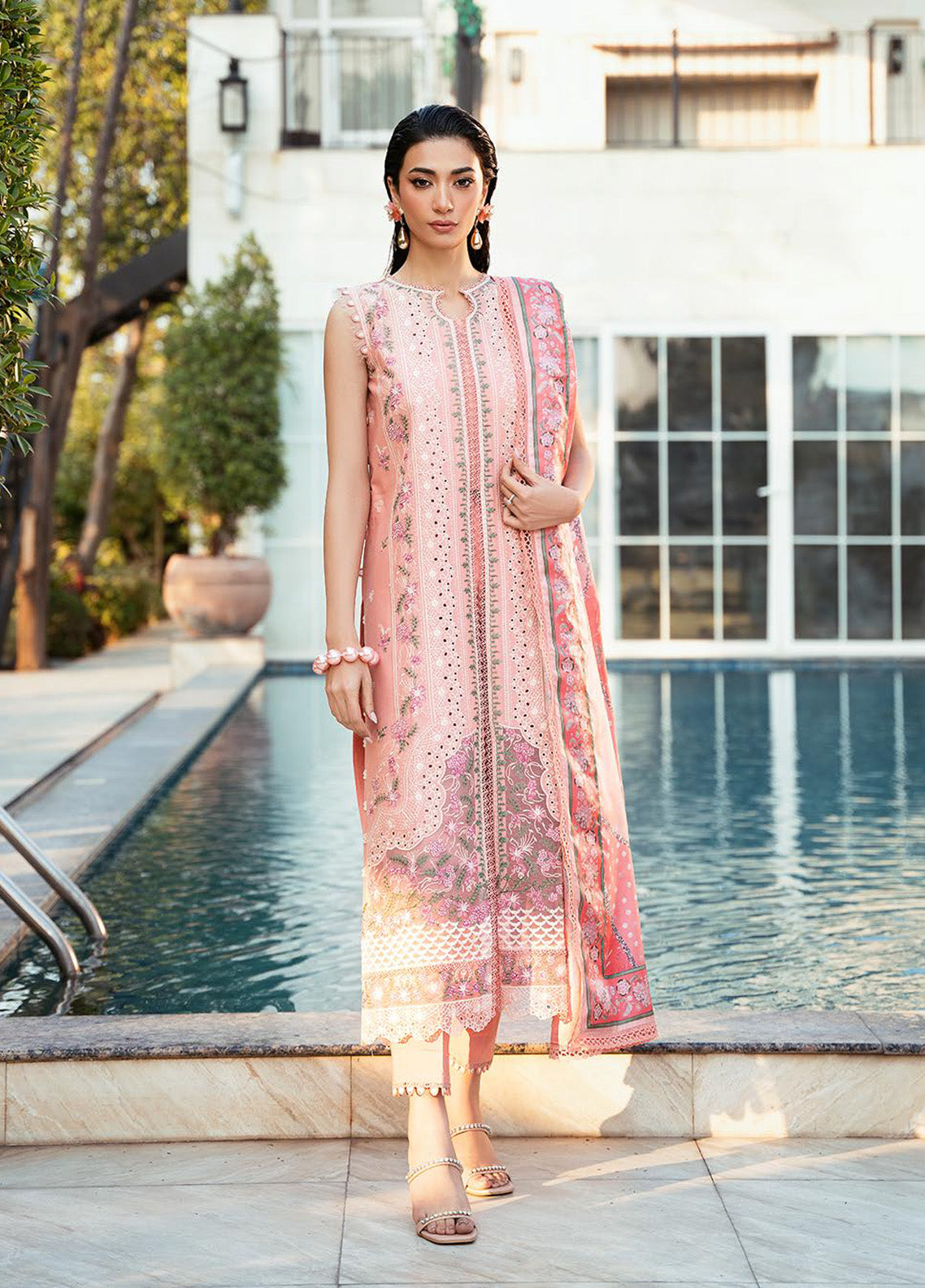 Kayra by Bin Ilyas Embroidered Lawn Suits Unstitched 3 Piece - BI25KL 311B Kayra by Bin Ilyas Embroidered Lawn Suits Unstitched 3 Piece - BI25KL 311B
