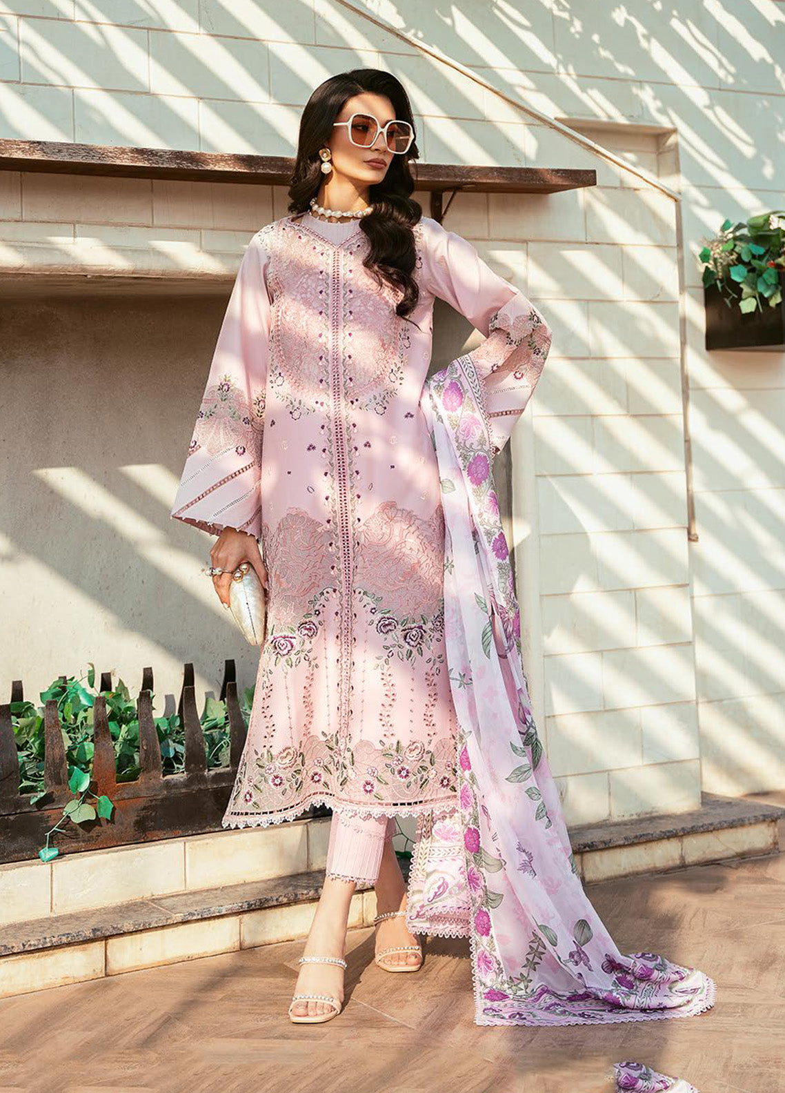 Kayra by Bin Ilyas Embroidered Lawn Suits Unstitched 3 Piece - BI25KL 313B Kayra by Bin Ilyas Embroidered Lawn Suits Unstitched 3 Piece - BI25KL 313B