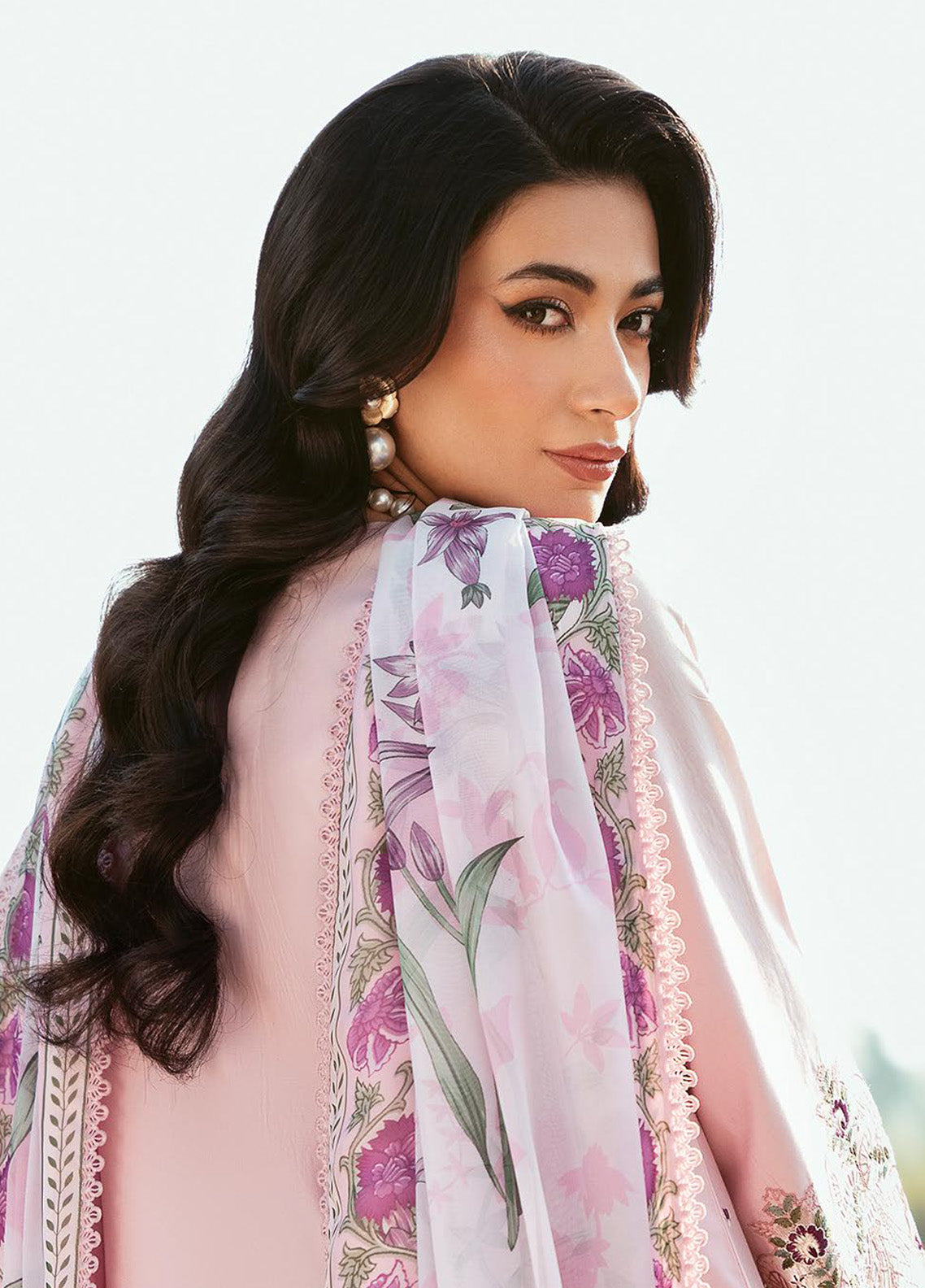 Kayra by Bin Ilyas Embroidered Lawn Suits Unstitched 3 Piece - BI25KL 313B Kayra by Bin Ilyas Embroidered Lawn Suits Unstitched 3 Piece - BI25KL 313B