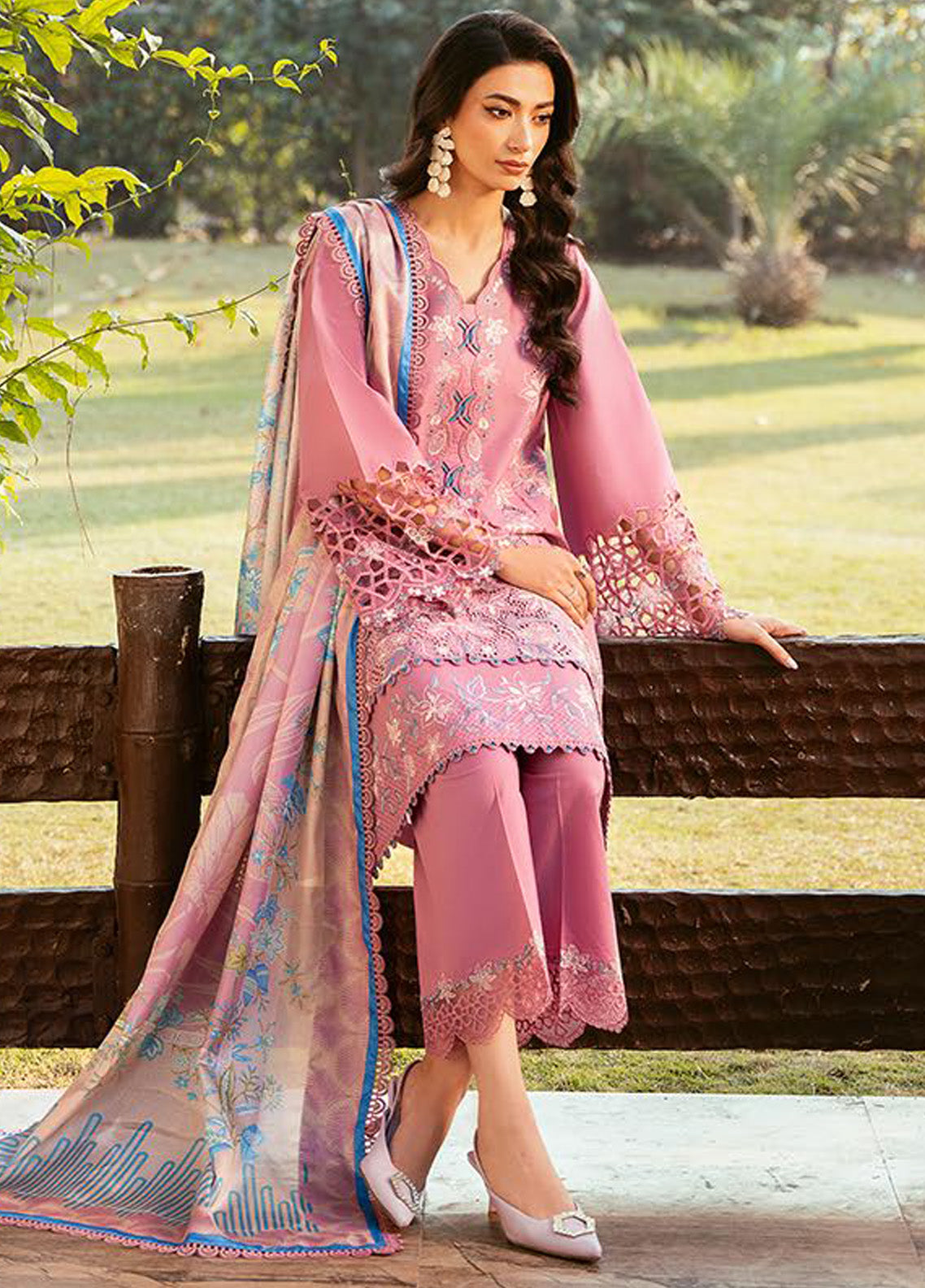 Kayra by Bin Ilyas Embroidered Lawn Suits Unstitched 3 Piece - BI25KL 315B Kayra by Bin Ilyas Embroidered Lawn Suits Unstitched 3 Piece - BI25KL 315B