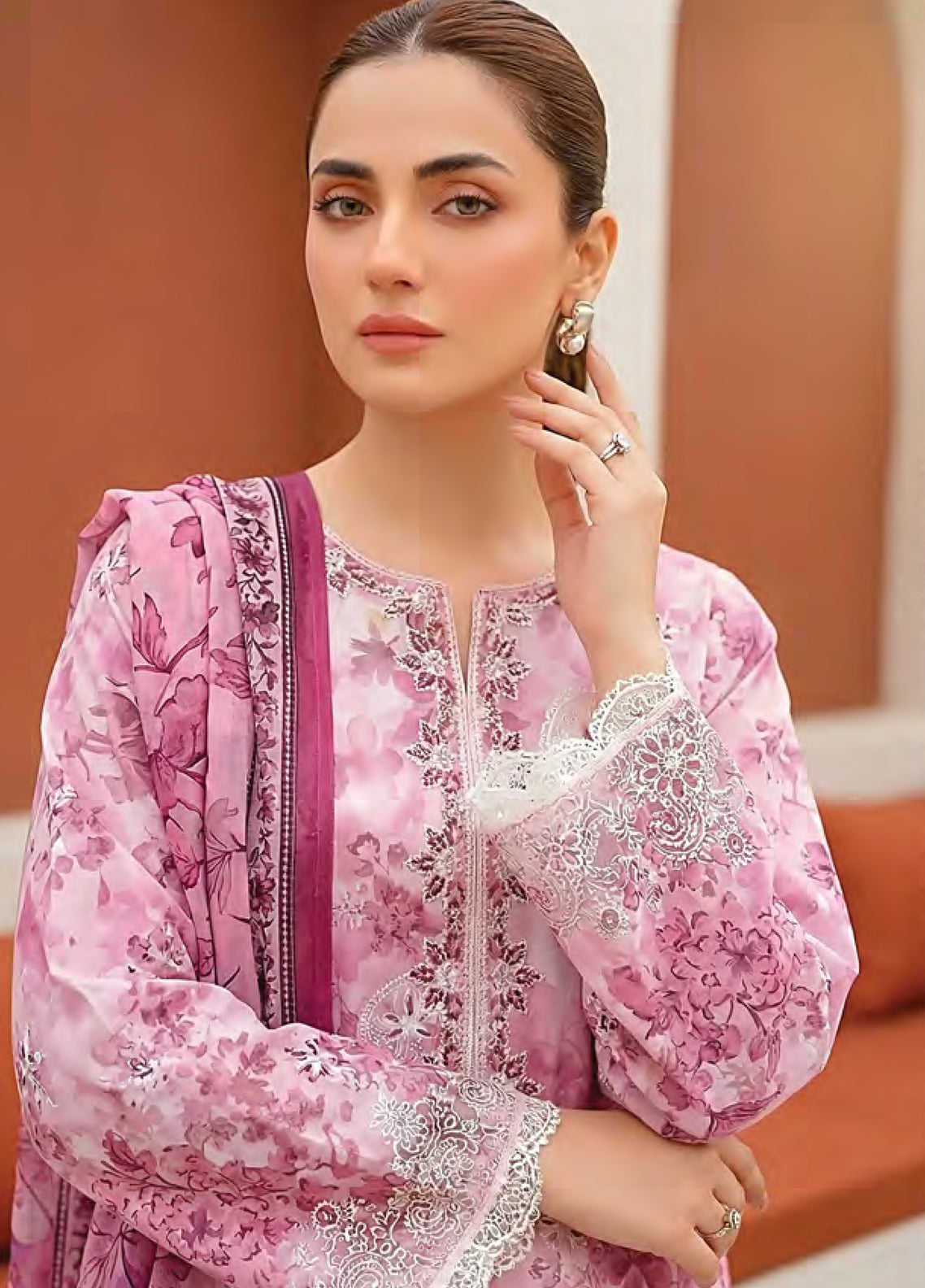 Komal By LSM Lakhany Embroidered Lawn 3 Piece Unstitched Suit LSM26KV2 D-LG-RL-0465 Komal By LSM Lakhany Embroidered Lawn 3 Piece Unstitched Suit LSM26KV2 D-LG-RL-0465