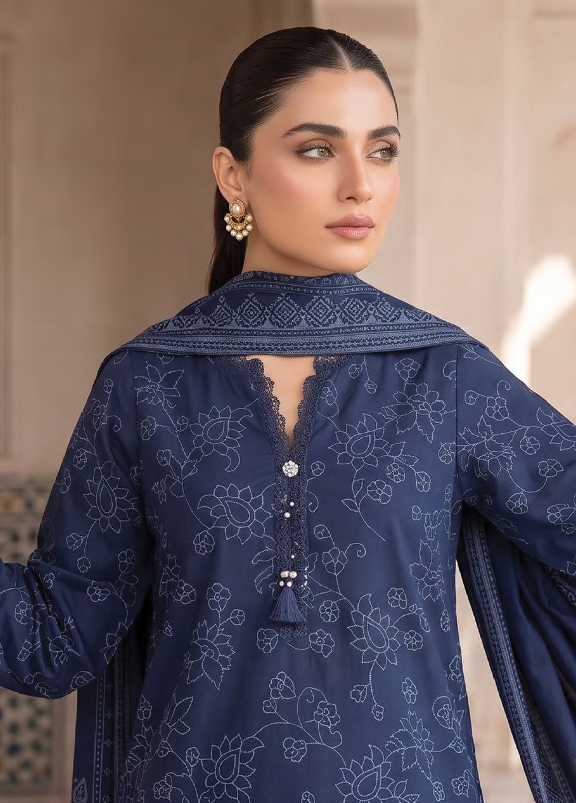 LSM Lakhany Printed Cashmi Vool 3 Piece Unstitched Suit LSM26CV D-LG-RL-0529-C LSM Lakhany Printed Cashmi Vool 3 Piece Unstitched Suit LSM26CV D-LG-RL-0529-C