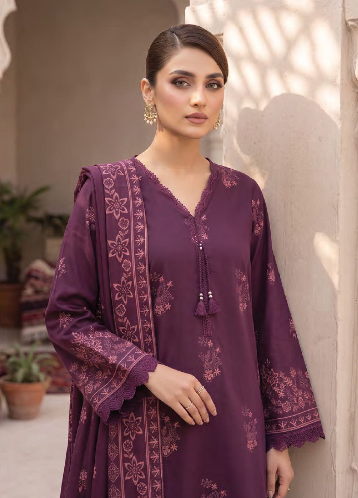LSM Lakhany Printed Cashmi Vool 3 Piece Unstitched Suit LSM26CV D-LG-SG-0165-A LSM Lakhany Printed Cashmi Vool 3 Piece Unstitched Suit LSM26CV D-LG-SG-0165-A
