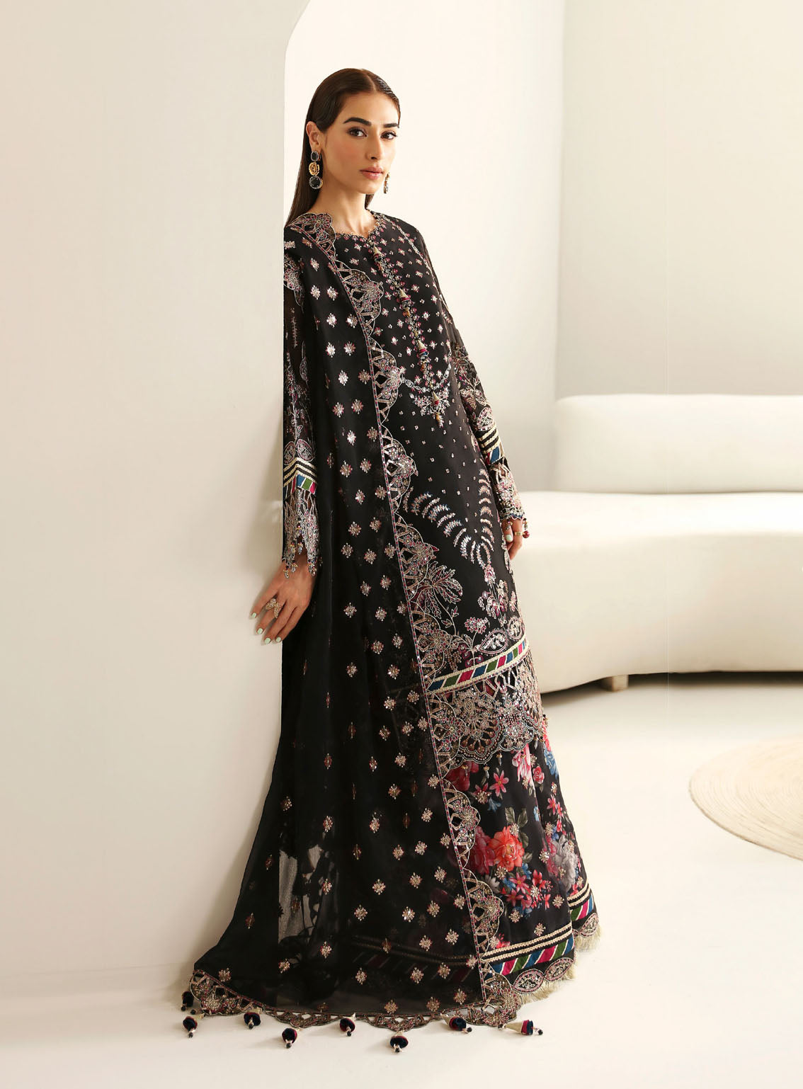 La Ruhe By Alizeh Embroidered Chiffon Suits Unstitched 3 Piece - ALZ24LR 2176 MONA La Ruhe By Alizeh Embroidered Chiffon Suits Unstitched 3 Piece - ALZ24LR 2176 MONA