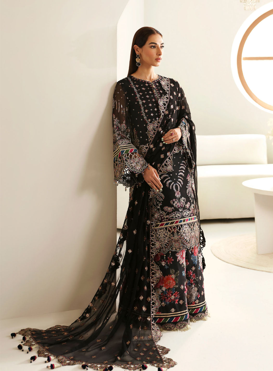 La Ruhe By Alizeh Embroidered Chiffon Suits Unstitched 3 Piece - ALZ24LR 2176 MONA La Ruhe By Alizeh Embroidered Chiffon Suits Unstitched 3 Piece - ALZ24LR 2176 MONA