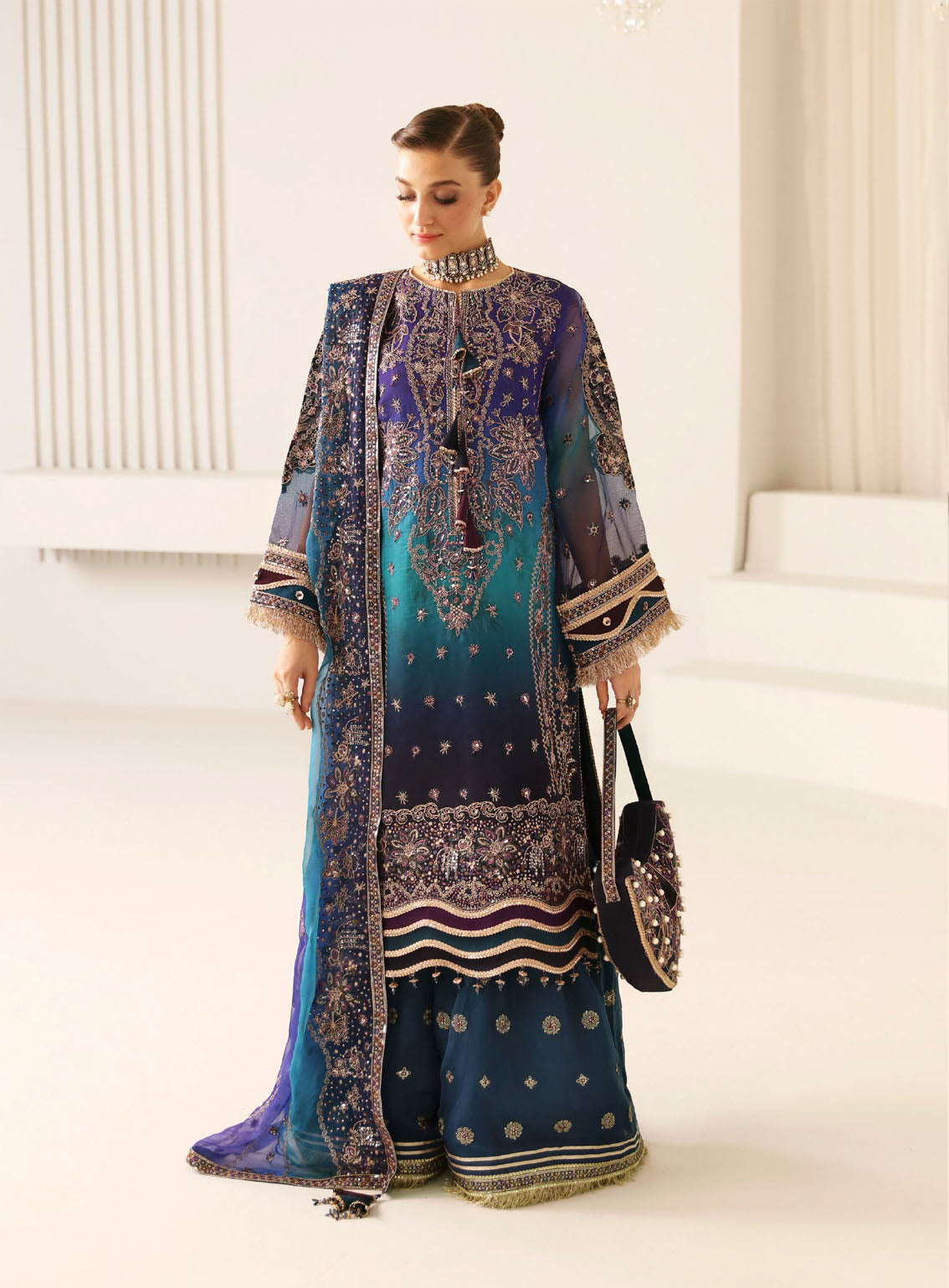 La Ruhe By Alizeh Embroidered Chiffon Suits Unstitched 3 Piece - ALZ24LR 2182 OASIS La Ruhe By Alizeh Embroidered Chiffon Suits Unstitched 3 Piece - ALZ24LR 2182 OASIS