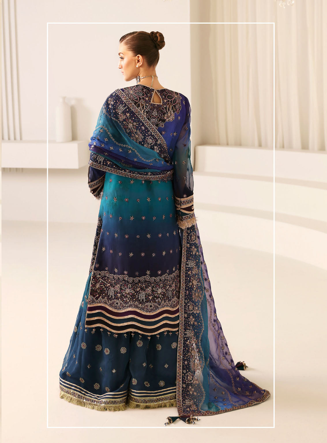 La Ruhe By Alizeh Embroidered Chiffon Suits Unstitched 3 Piece - ALZ24LR 2182 OASIS La Ruhe By Alizeh Embroidered Chiffon Suits Unstitched 3 Piece - ALZ24LR 2182 OASIS