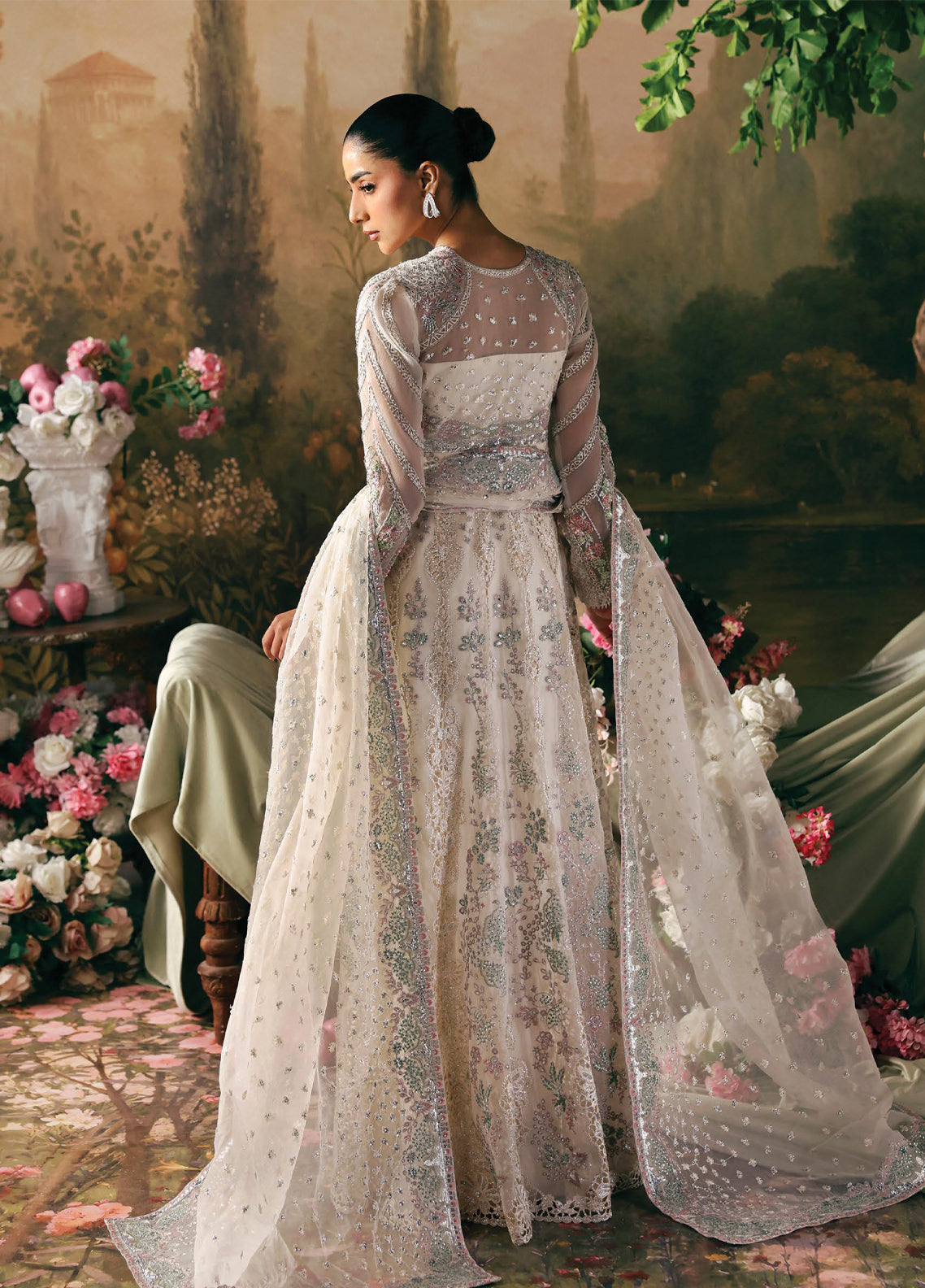 La Fuchsia By Afrozeh Embroidered Organza 3 Piece Unstitched Suit AF26LFF D-FWU-0077 QUEEN La Fuchsia By Afrozeh Embroidered Organza 3 Piece Unstitched Suit AF26LFF D-FWU-0077 QUEEN