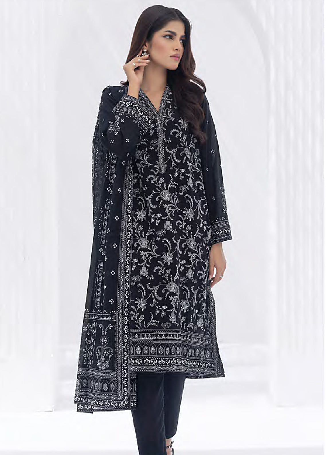 Lakhany Monochrome Printed Lawn Suits Unstitched 3 Piece Suit - LSM24MP LG-IG-0185 Lakhany Monochrome Printed Lawn Suits Unstitched 3 Piece Suit - LSM24MP LG-IG-0185