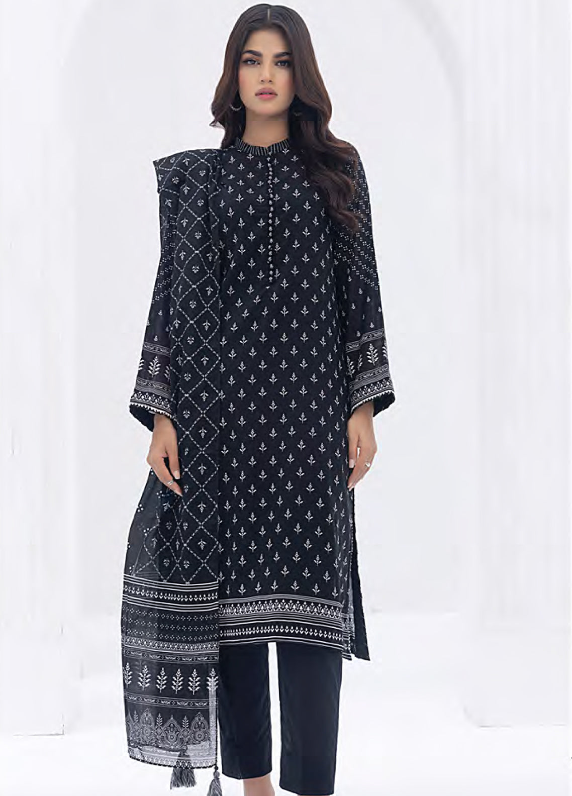 Lakhany Monochrome Printed Lawn Suits Unstitched 3 Piece Suit - LSM24MP LG-SR-0214 Lakhany Monochrome Printed Lawn Suits Unstitched 3 Piece Suit - LSM24MP LG-SR-0214