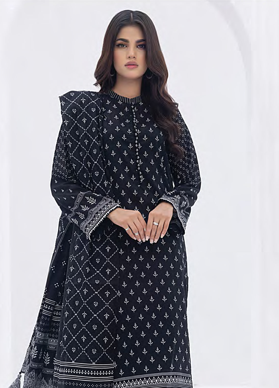 Lakhany Monochrome Printed Lawn Suits Unstitched 3 Piece Suit - LSM24MP LG-SR-0214 Lakhany Monochrome Printed Lawn Suits Unstitched 3 Piece Suit - LSM24MP LG-SR-0214