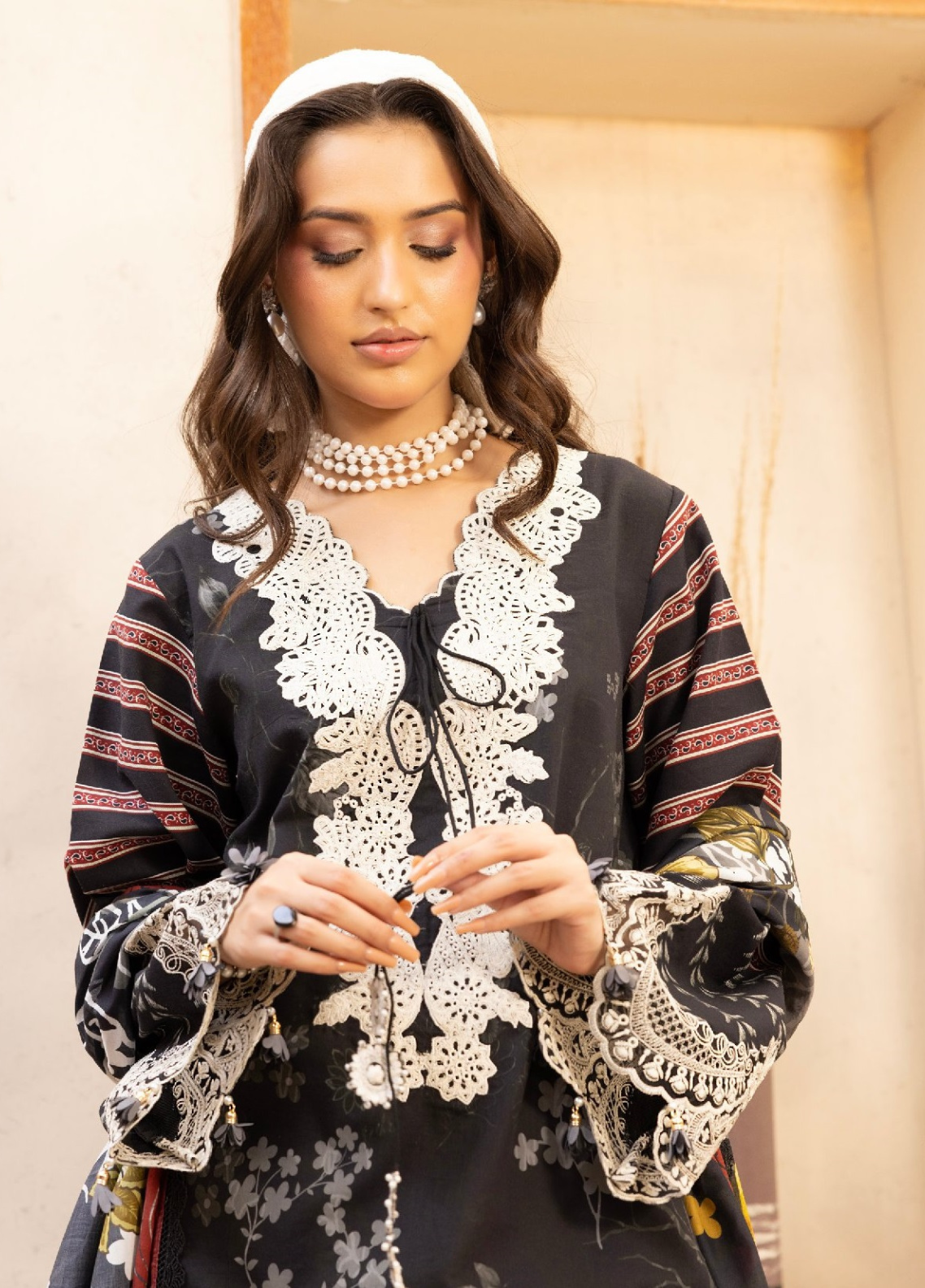 Lara De Flora By Gulmina Embroidered Lawn 3 Piece Unstitched Suit GM26LDF D-08 HELLINA Lara De Flora By Gulmina Embroidered Lawn 3 Piece Unstitched Suit GM26LDF D-08 HELLINA
