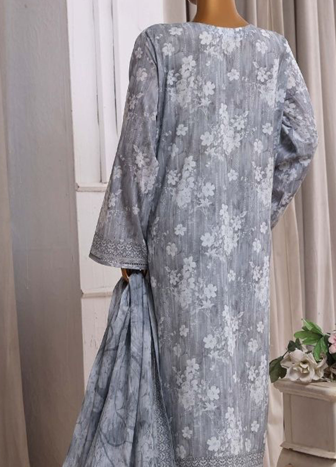Laserkari Prints By HZ Textiles Embroidered Lawn 3 Piece Stitched Suit HZ26LPLE D-CPE-005 Laserkari Prints By HZ Textiles Embroidered Lawn 3 Piece Stitched Suit HZ26LPLE D-CPE-005